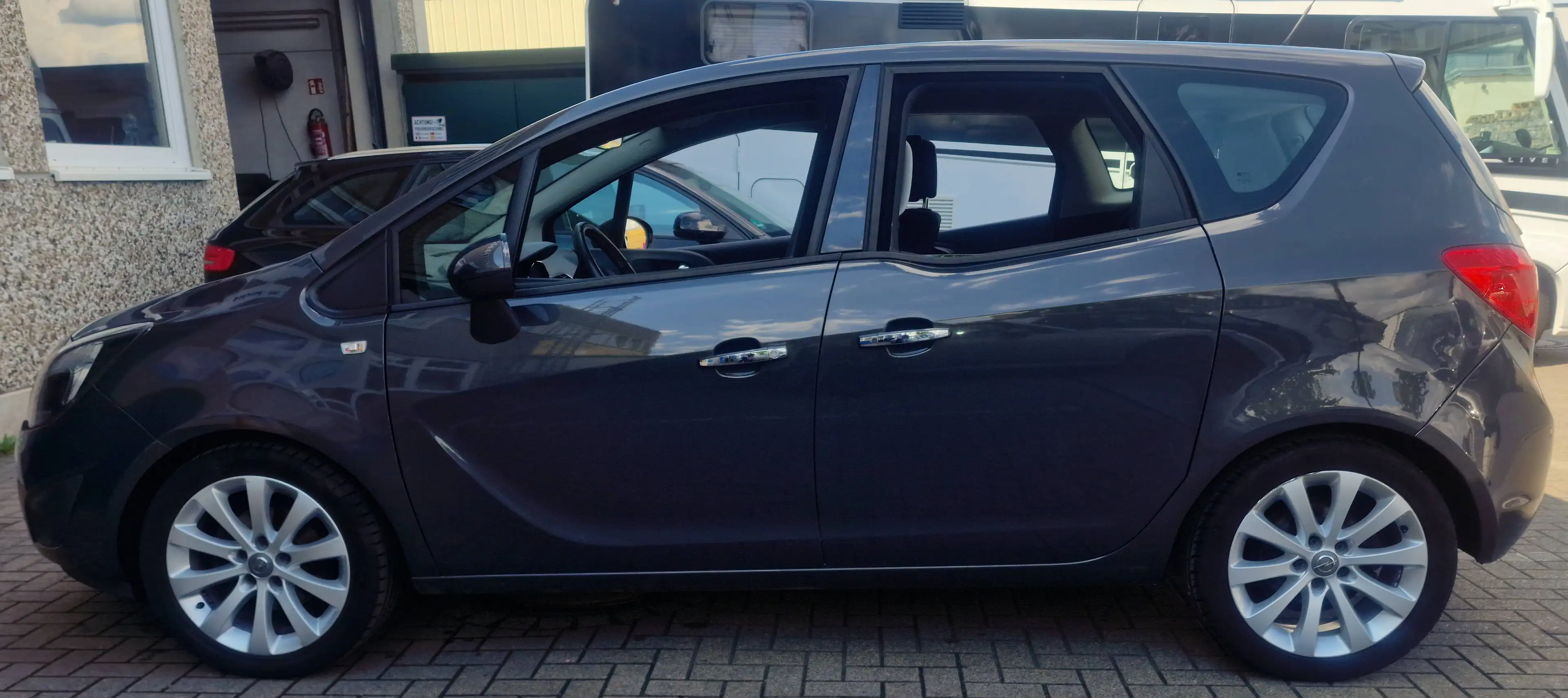 Opel Meriva Innovation — photo 14