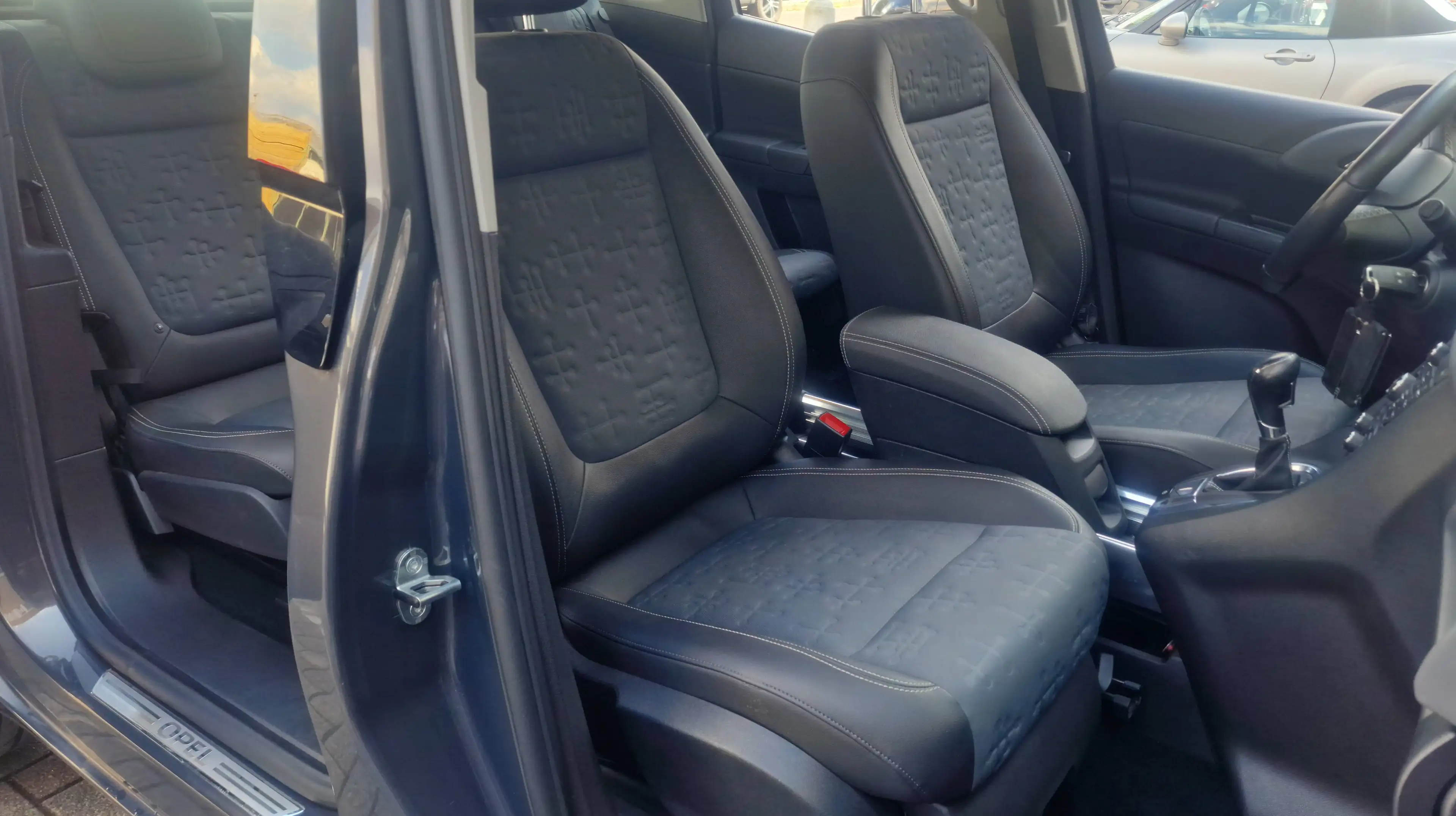 Opel Meriva Innovation — photo 7