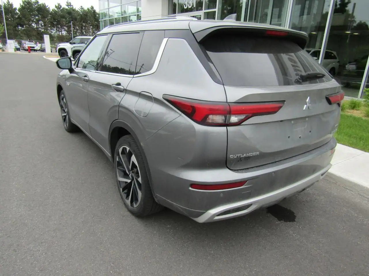 Mitsubishi Outlander снимка Mitsubishi Outlander