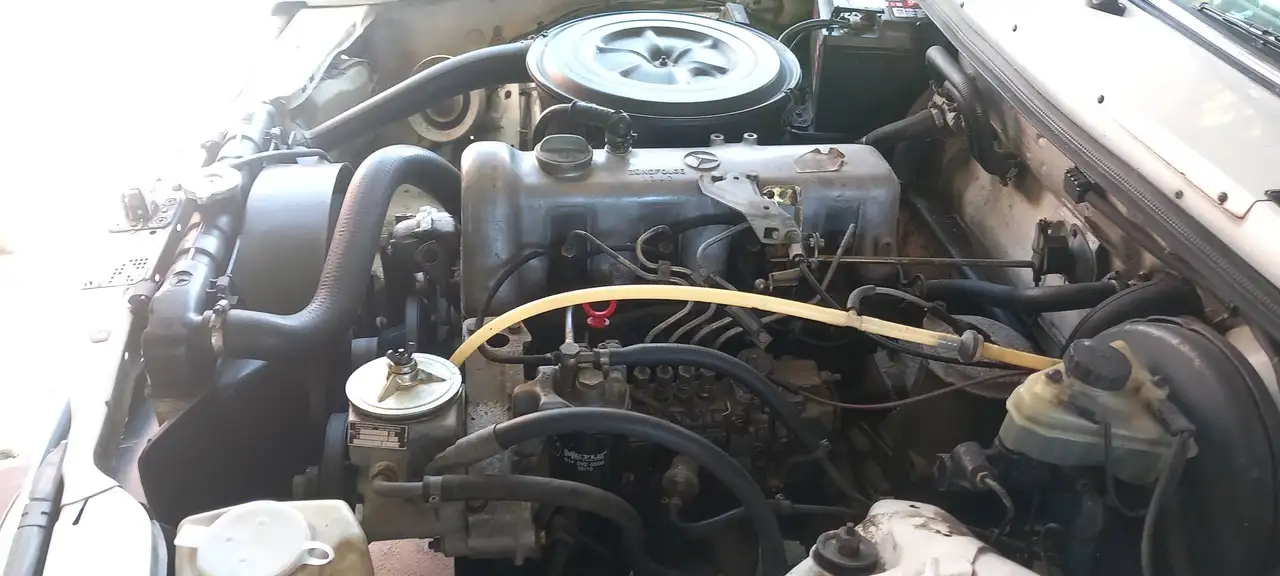 Mercedes-Benz 200D, foto 4