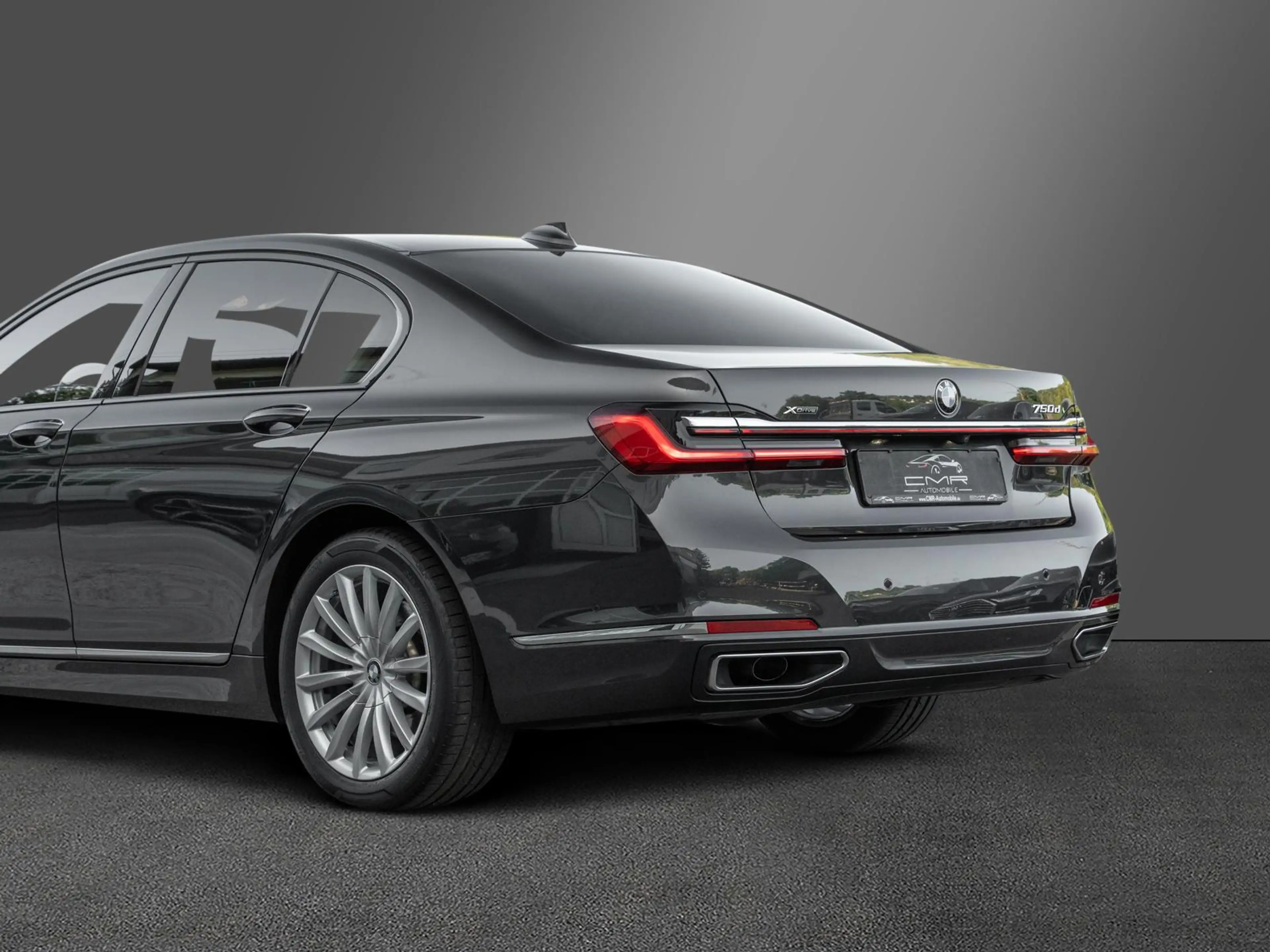 BMW 750 Sitzklima Luft Harman-Kardon Head-Up Laser — photo 8
