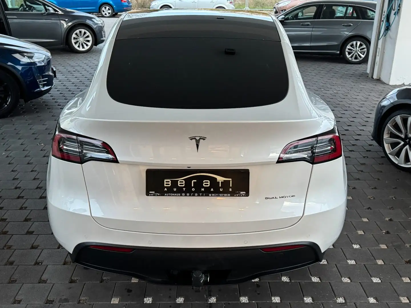 Tesla Model Y Premium LR Dual AWD|AHK|MatrixLED Blanc - 1