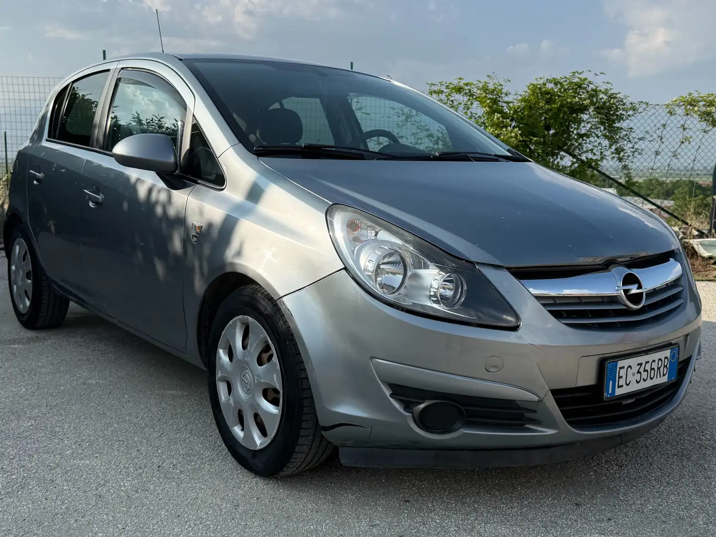Opel Corsa Corsa D 5 porte 1.2 Cosmo Automatica Grigio - 2