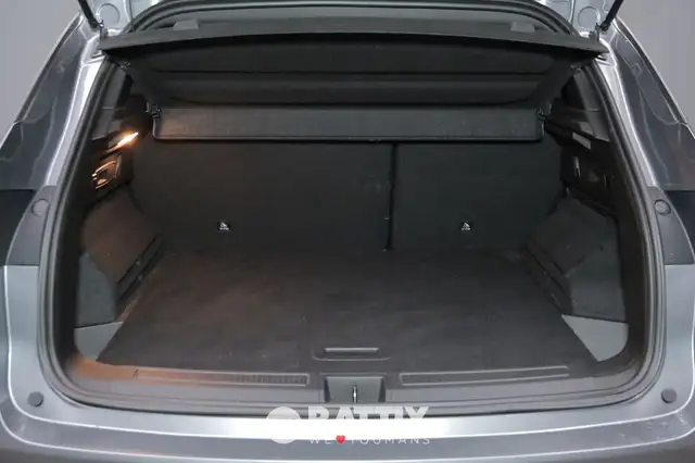 Renault Austral view 6