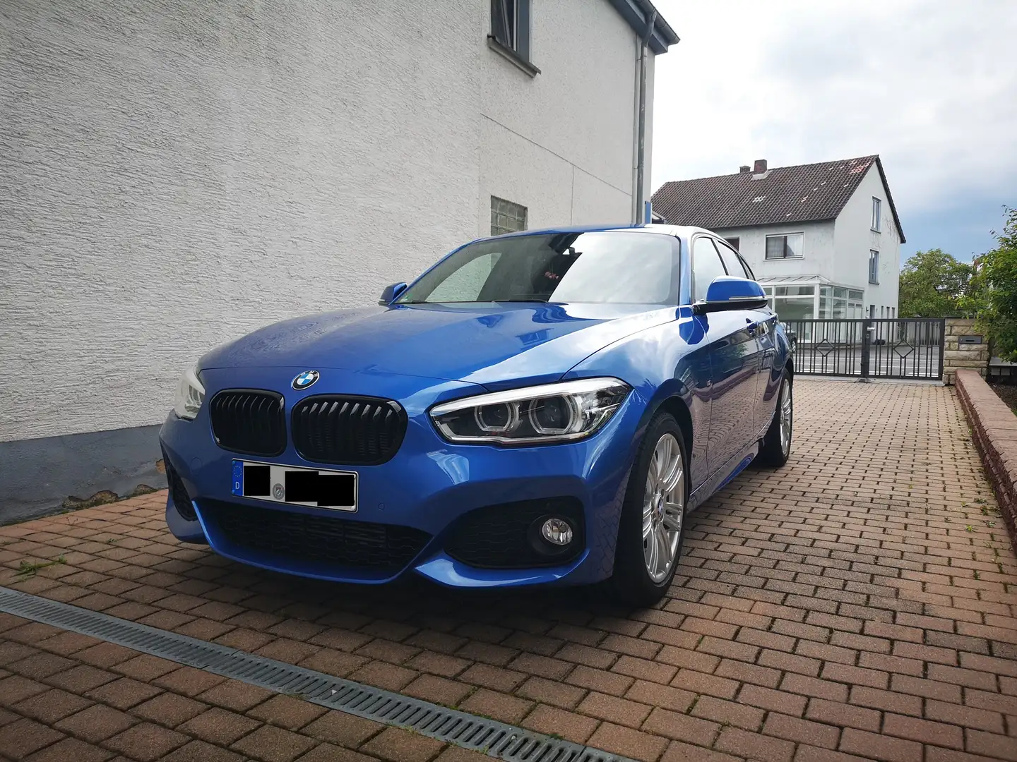 BMW 120 120i M Sport * NAVI * HIFI-Soundsystem * 1. Hand * Blau - 1