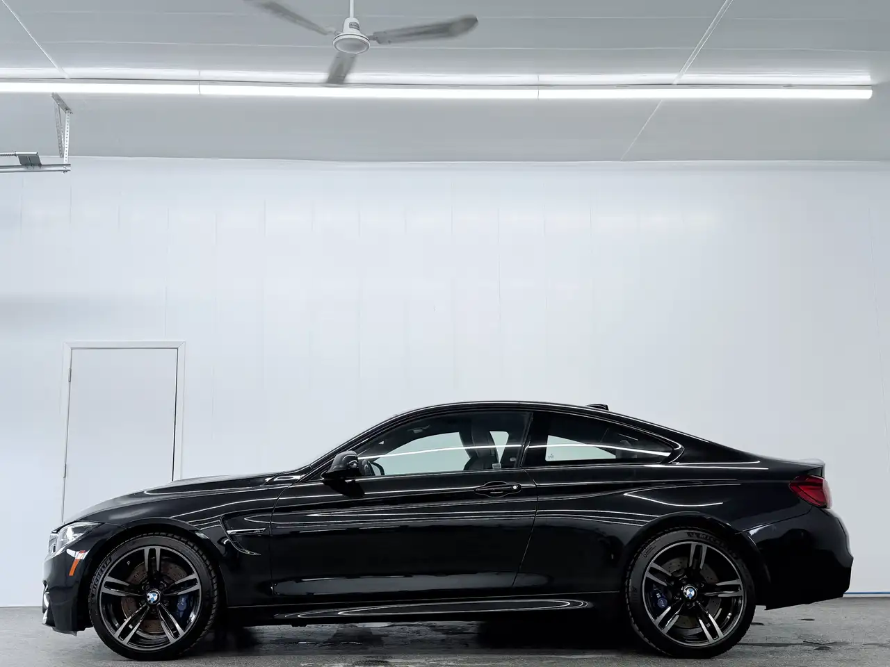 BMW M4 снимка BMW M4