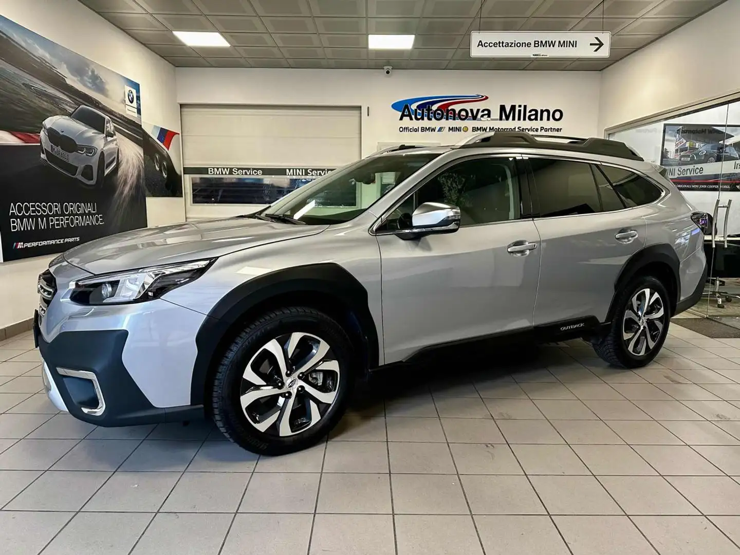 Subaru OUTBACK 2.5i Lineartronic Premium Argent - 1