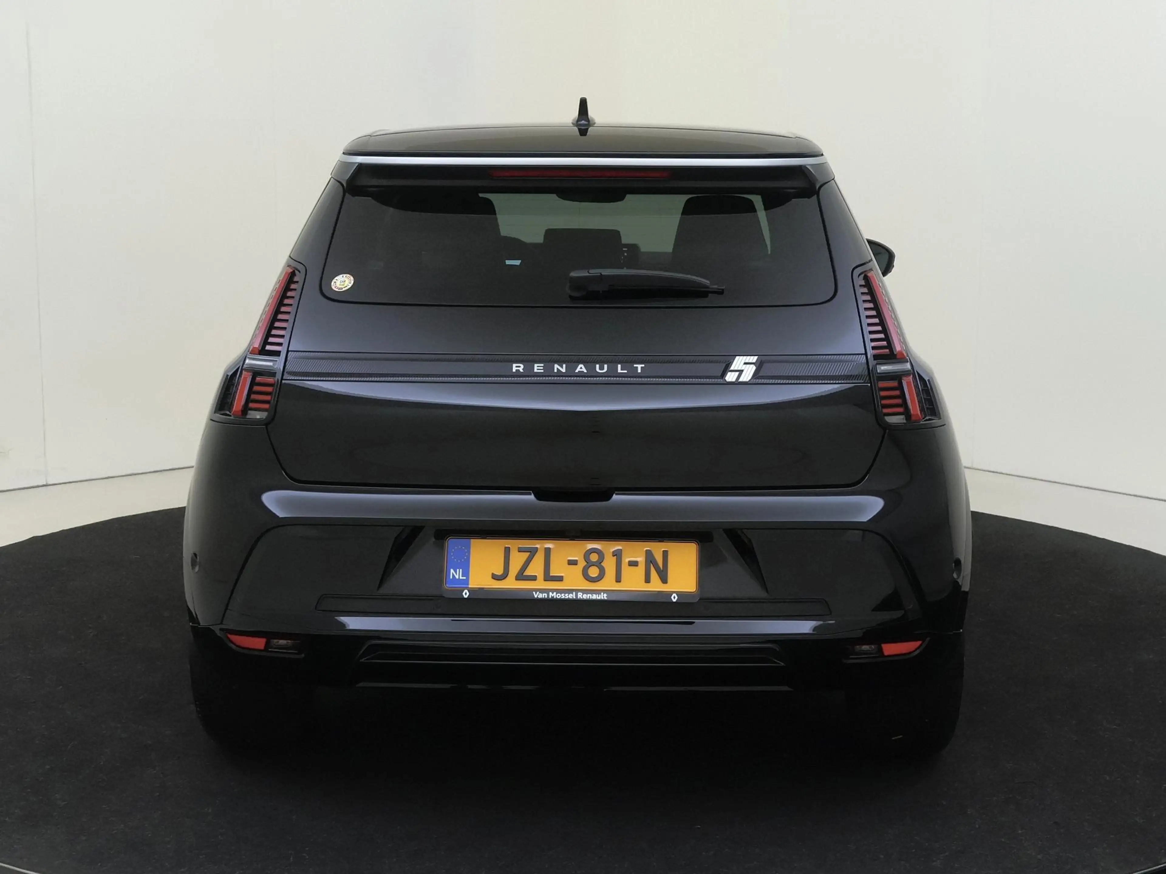 Renault R 5 comfort range Roland-Garros 52 kWh pack safety & a — photo 7