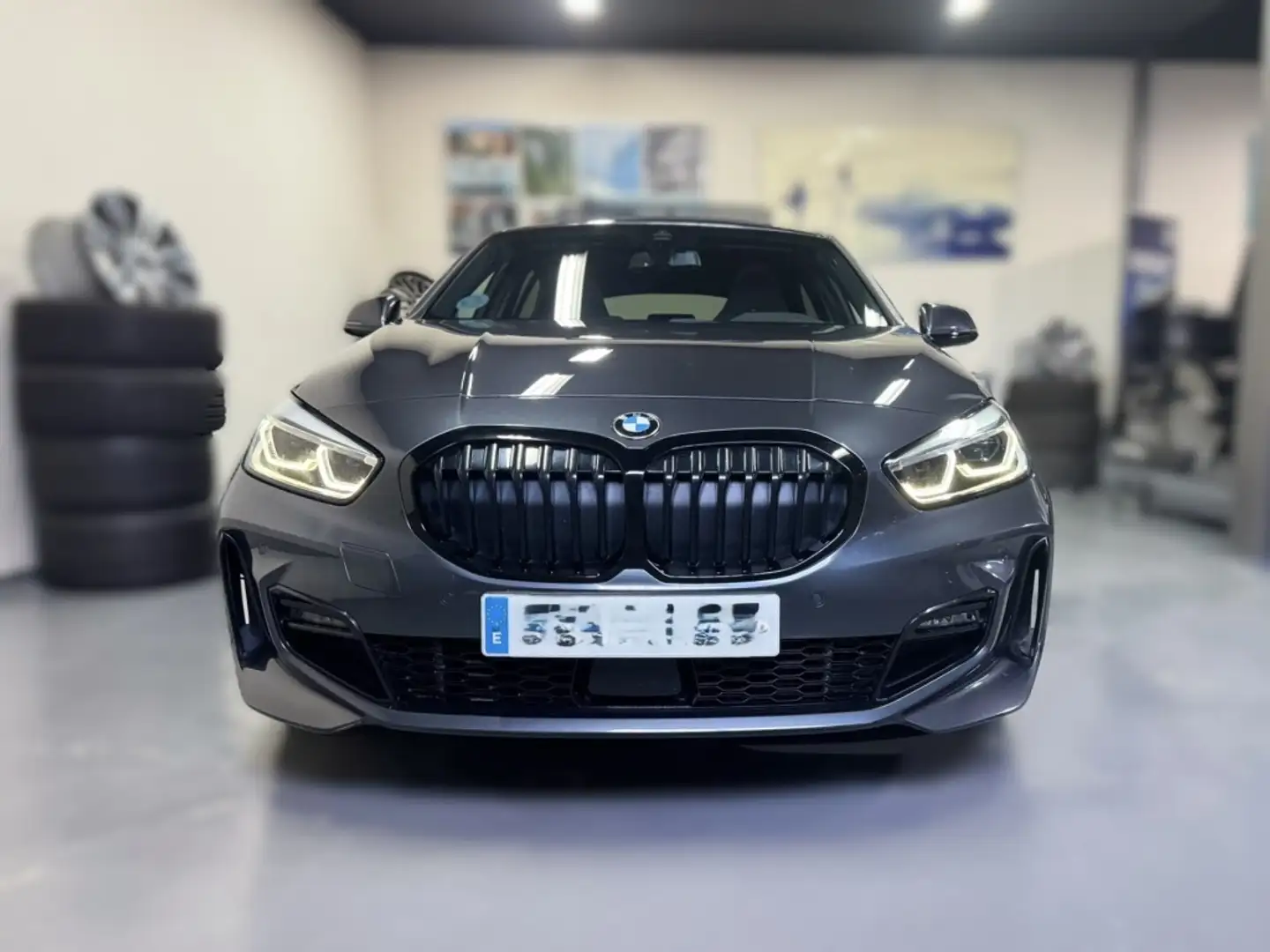 BMW 120 120dA xDrive Gris - 2