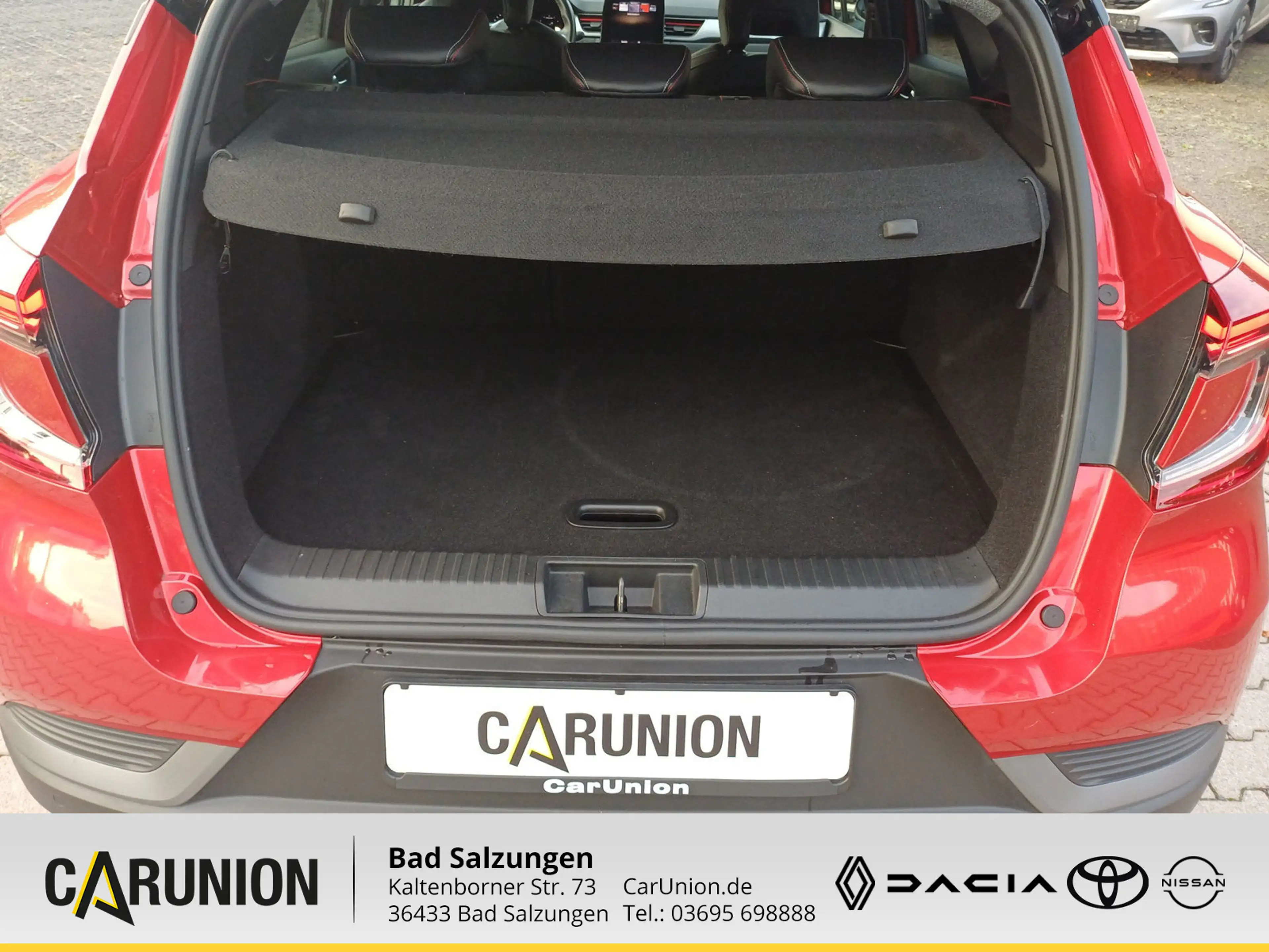 Renault Captur R.S. LINE TCe 160 EDC — photo 12
