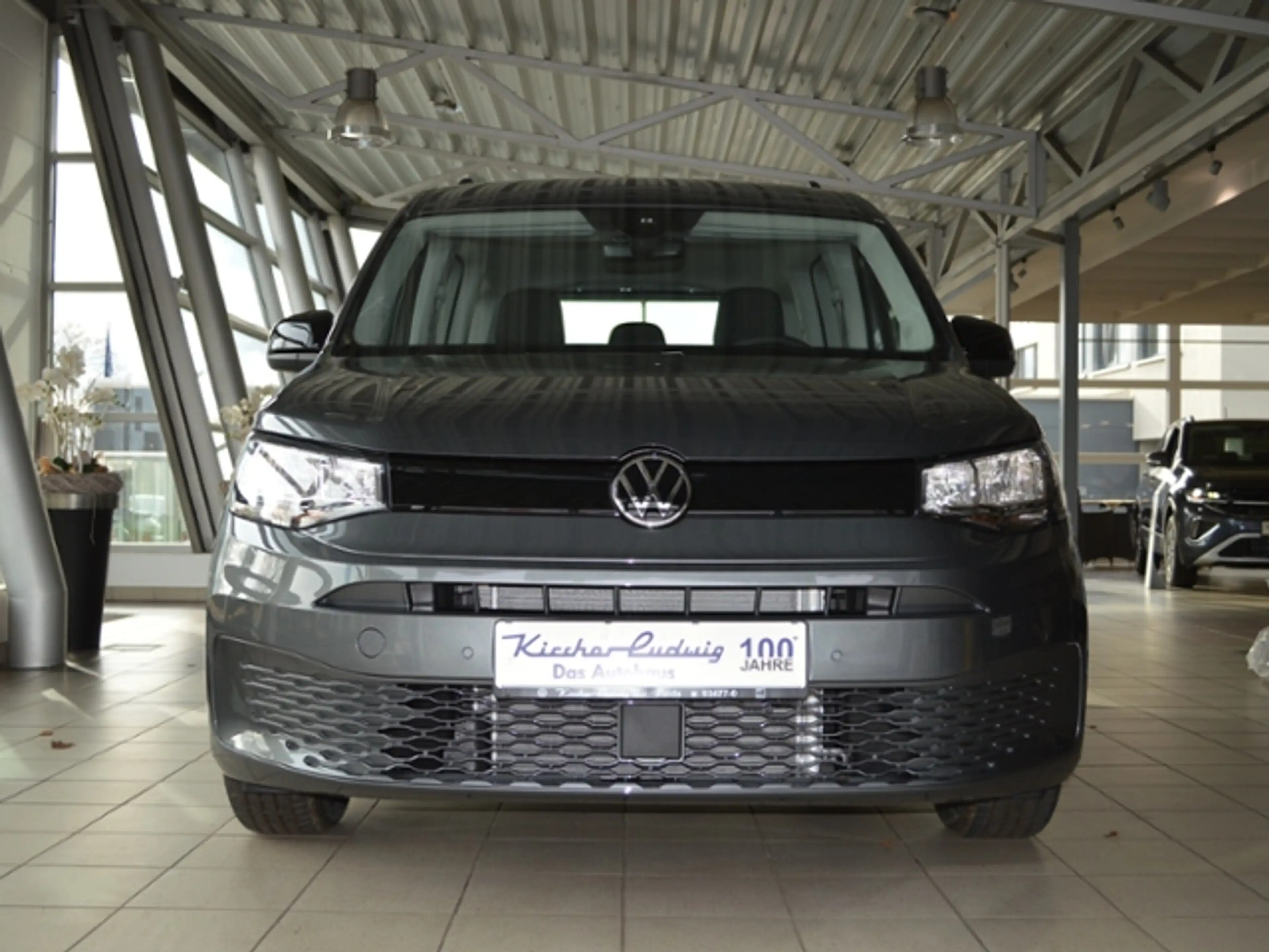 Volkswagen Caddy 2,0 TDI DSG KLIMA APP C. SH — photo 2