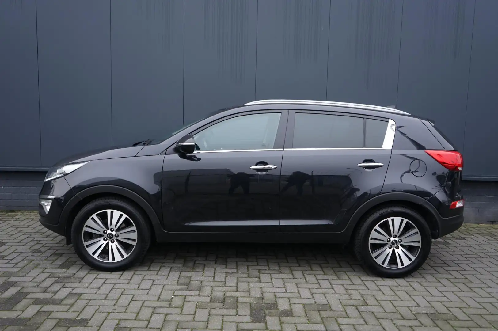 Kia Sportage 2.0 Aut. Panodak,Leer, full option! Schwarz - 2