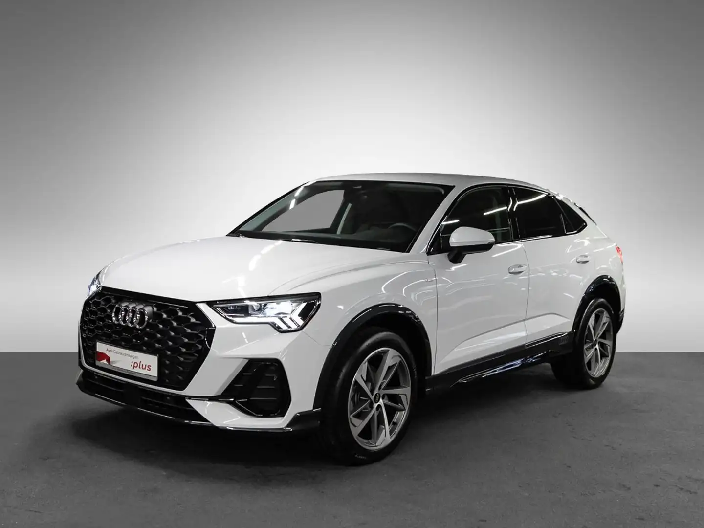 Audi Q3 S-line 35 TFSI S-Tronic Weiß - 2