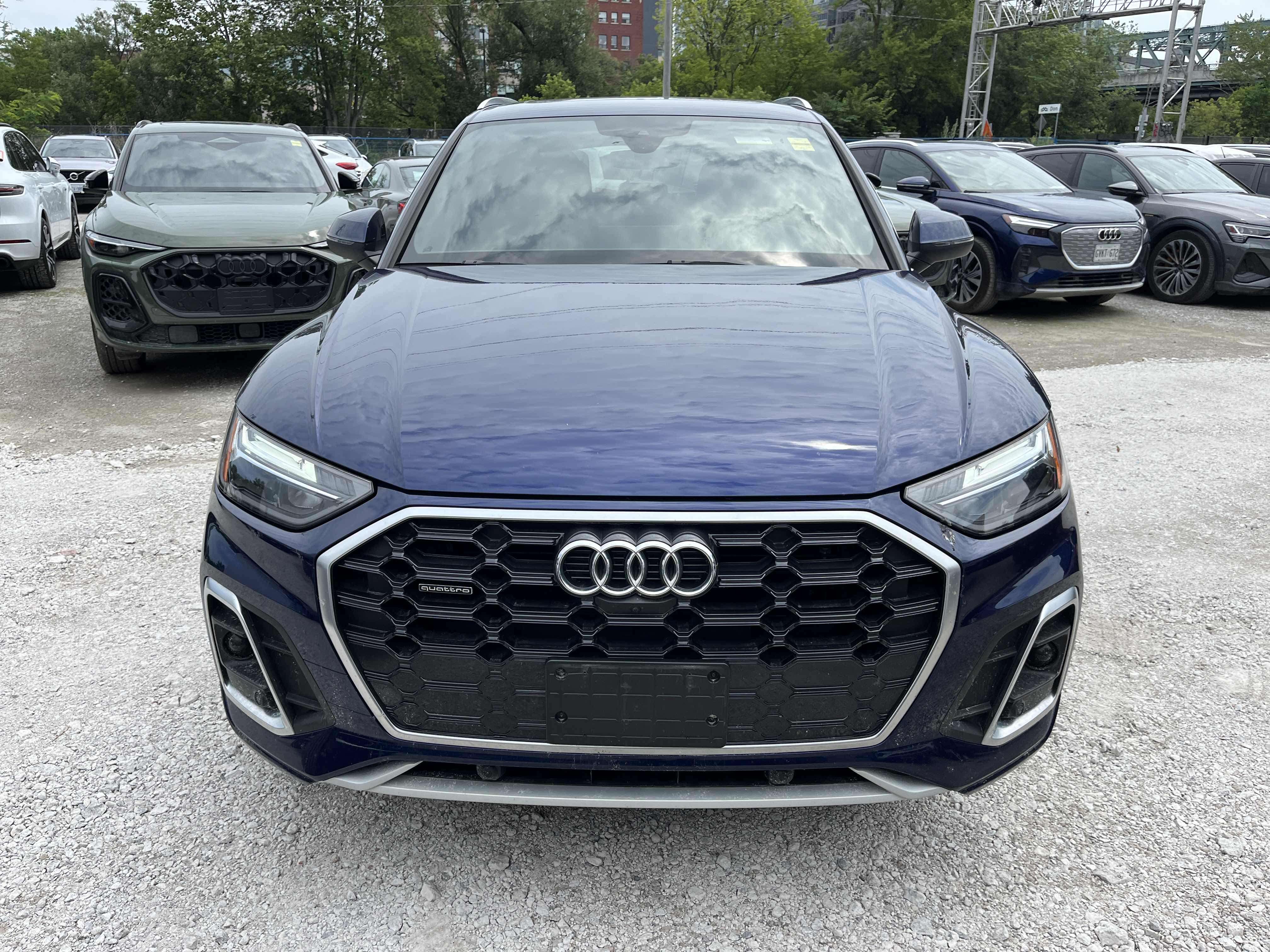 2021 Audi Q5 Progressiv - Luxury Meets Quattro AWD — снимка 1