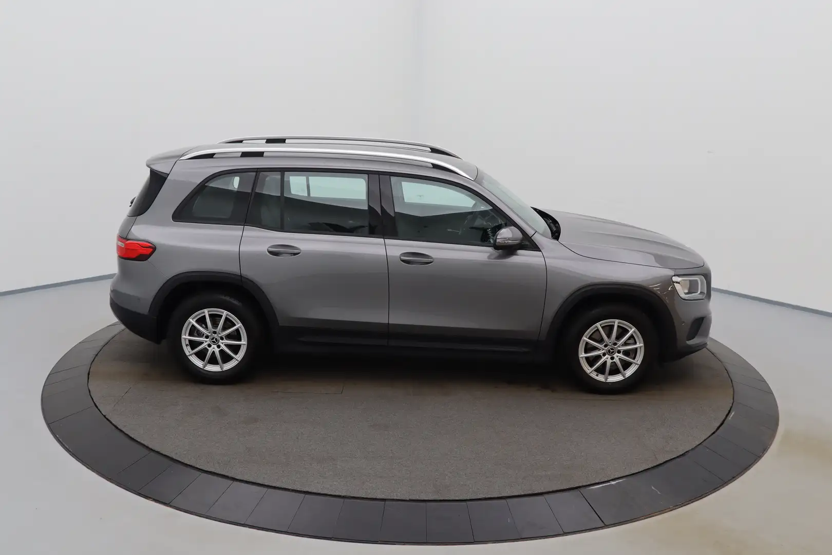 Mercedes-Benz GLB 200 200dA Business Solution LEDER/STOF GPS PDC CAM Ver Grijs - 2