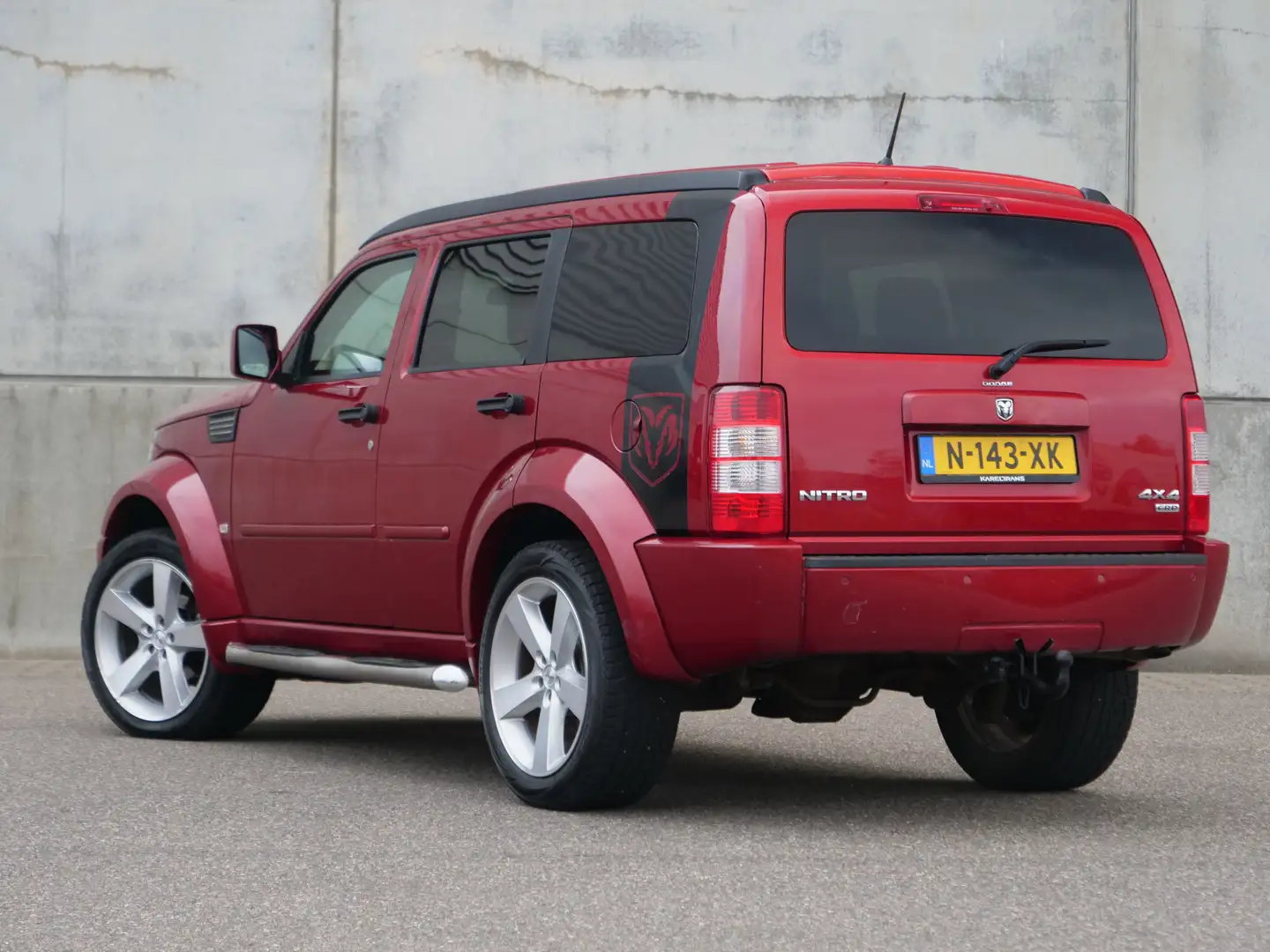 Dodge Nitro 2.8 CRD SE | 4X4 | 5 persoons | airco.. Rojo - 2