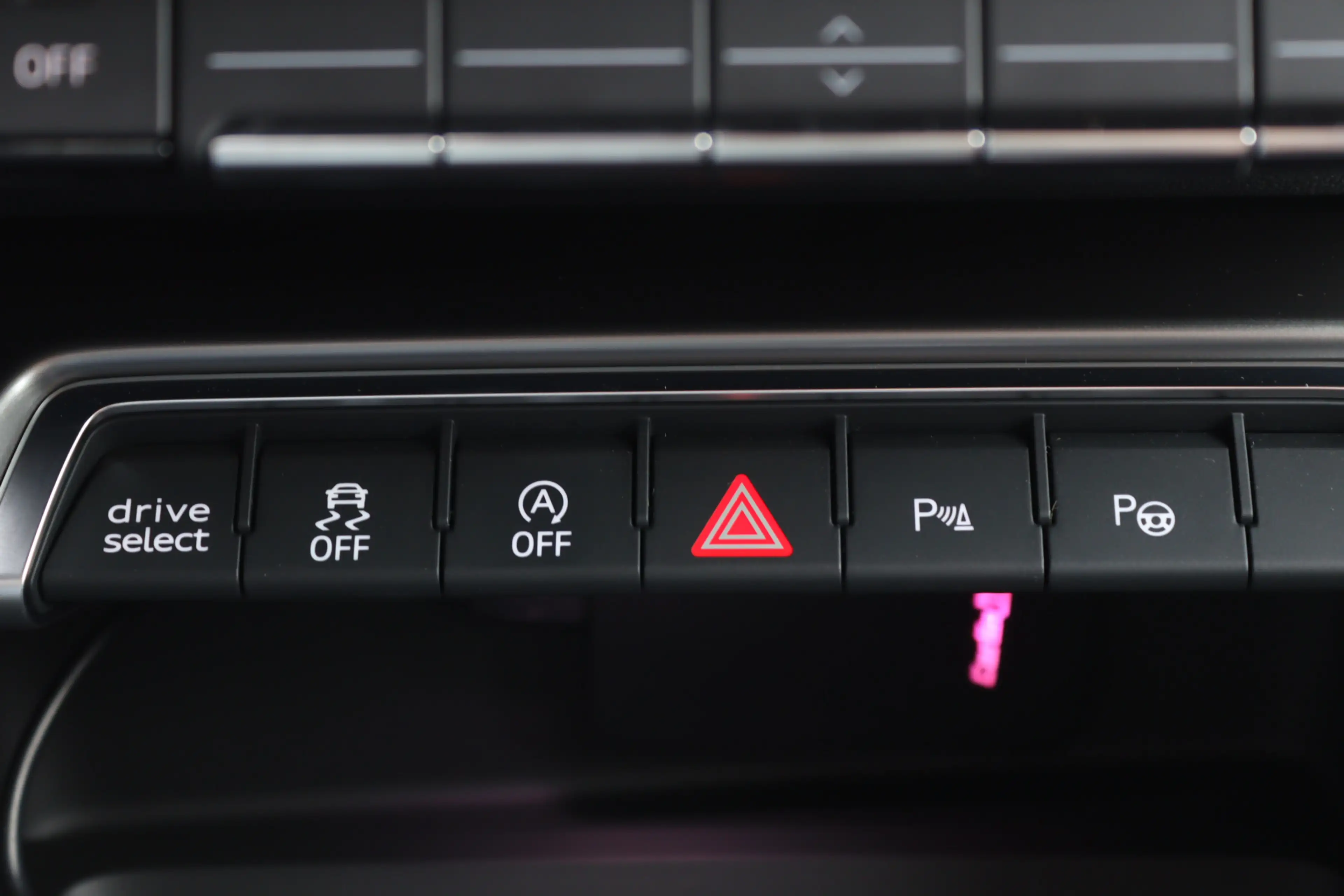 Audi S3 2.0 TFSI quattro Edition One Pano/Matrix LED/B&O/K — photo 35