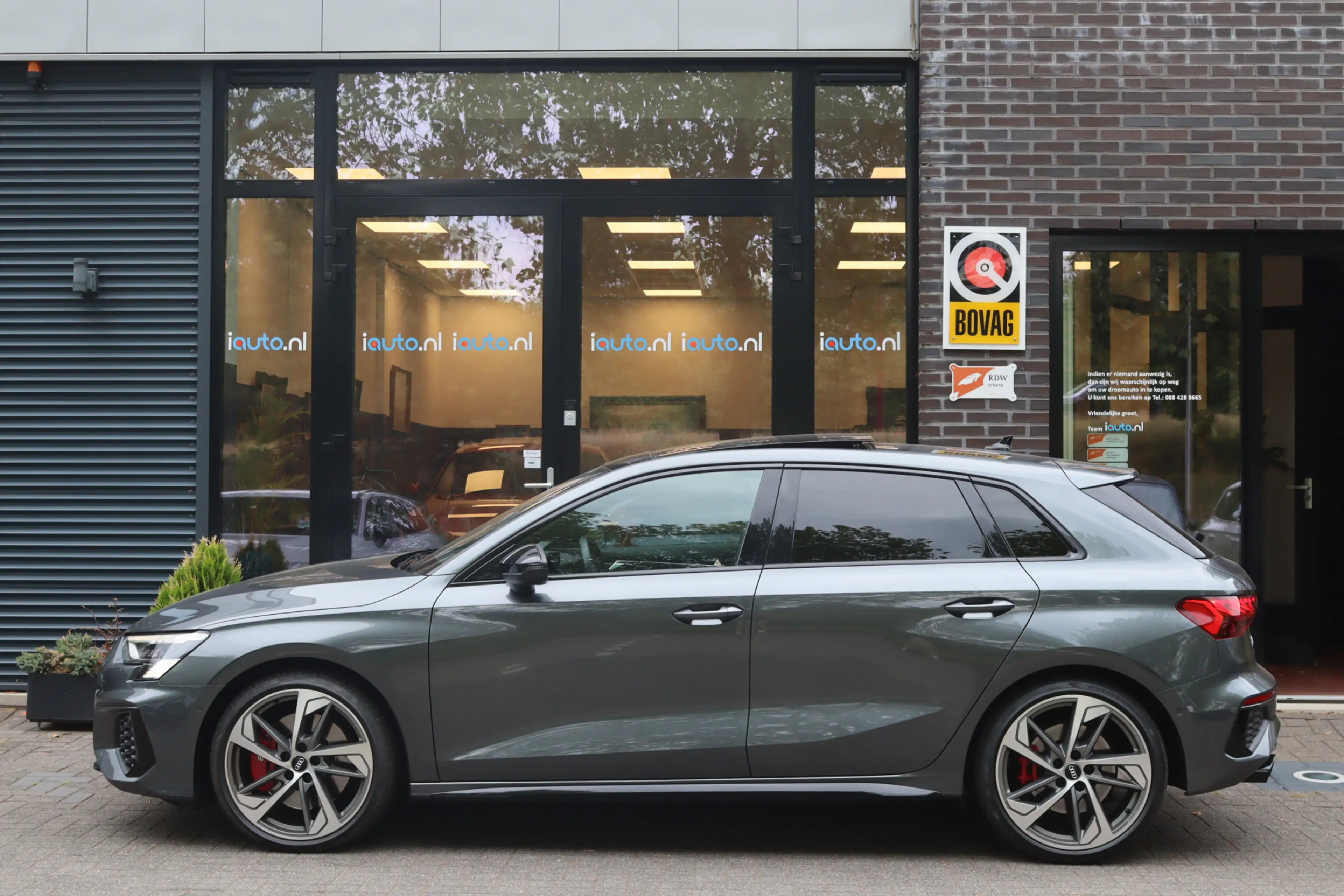 Audi S3 2.0 TFSI quattro Edition One Pano/Matrix LED/B&O/K — photo 3