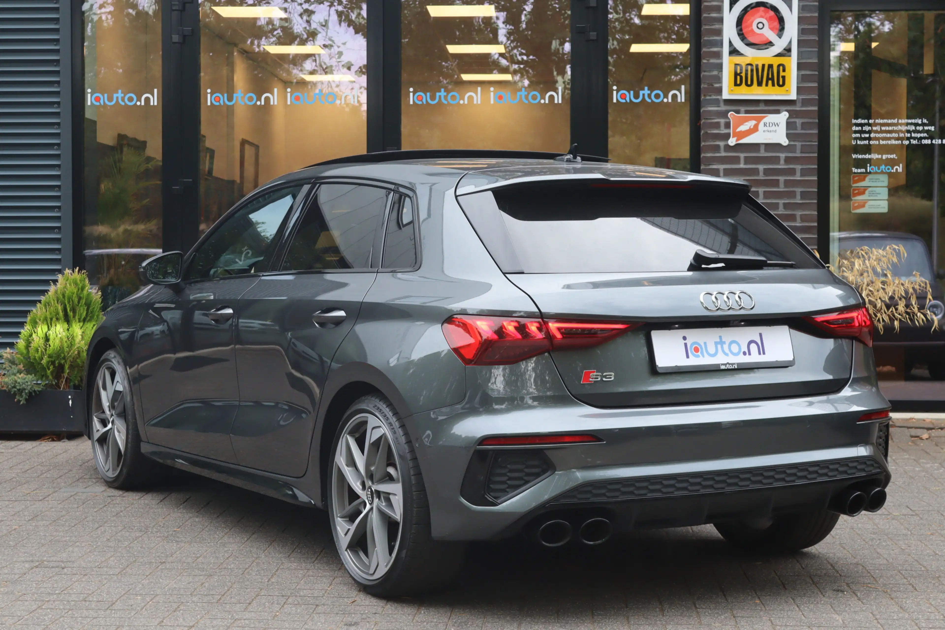 Audi S3 2.0 TFSI quattro Edition One Pano/Matrix LED/B&O/K — photo 6