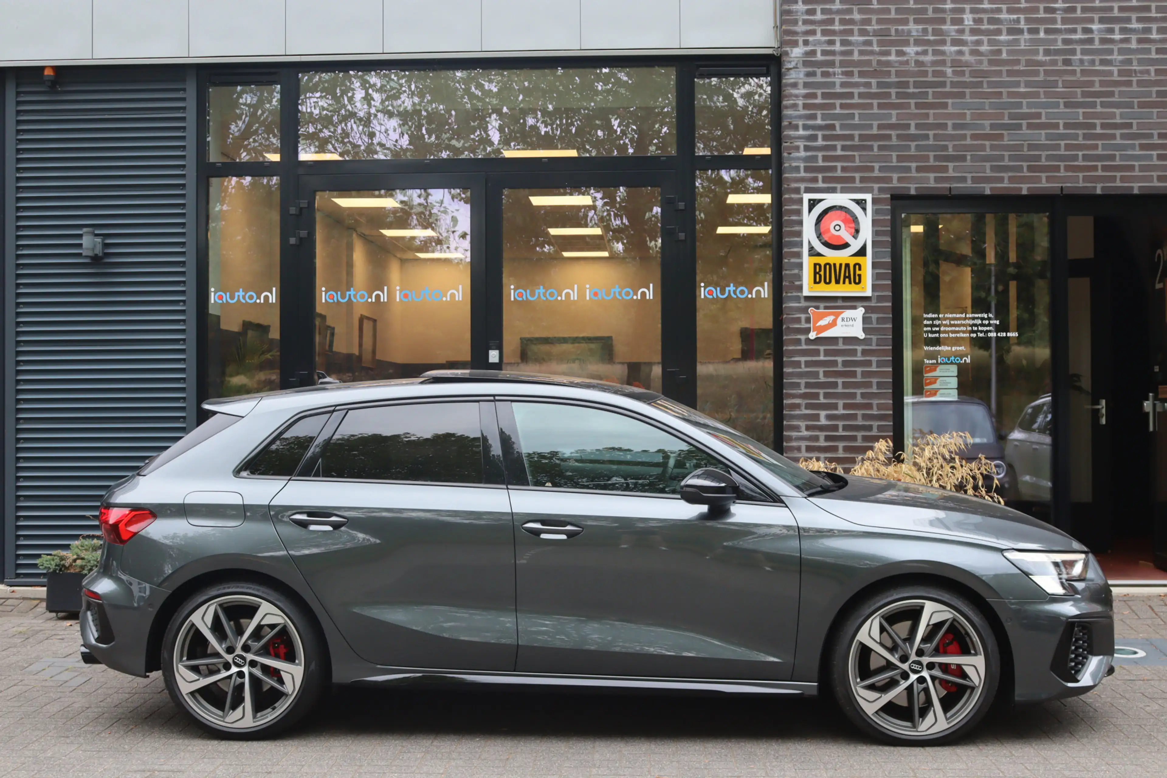 Audi S3 2.0 TFSI quattro Edition One Pano/Matrix LED/B&O/K — photo 4