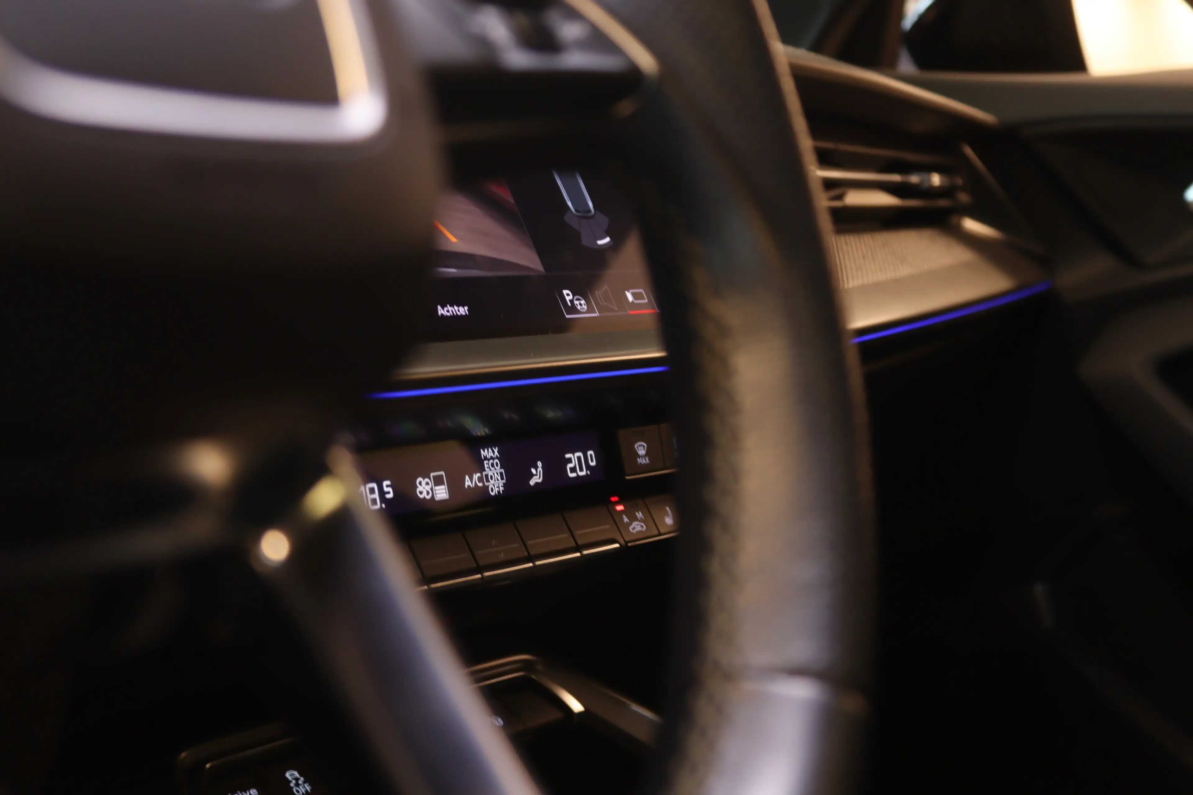 Audi S3 2.0 TFSI quattro Edition One Pano/Matrix LED/B&O/K — photo 31