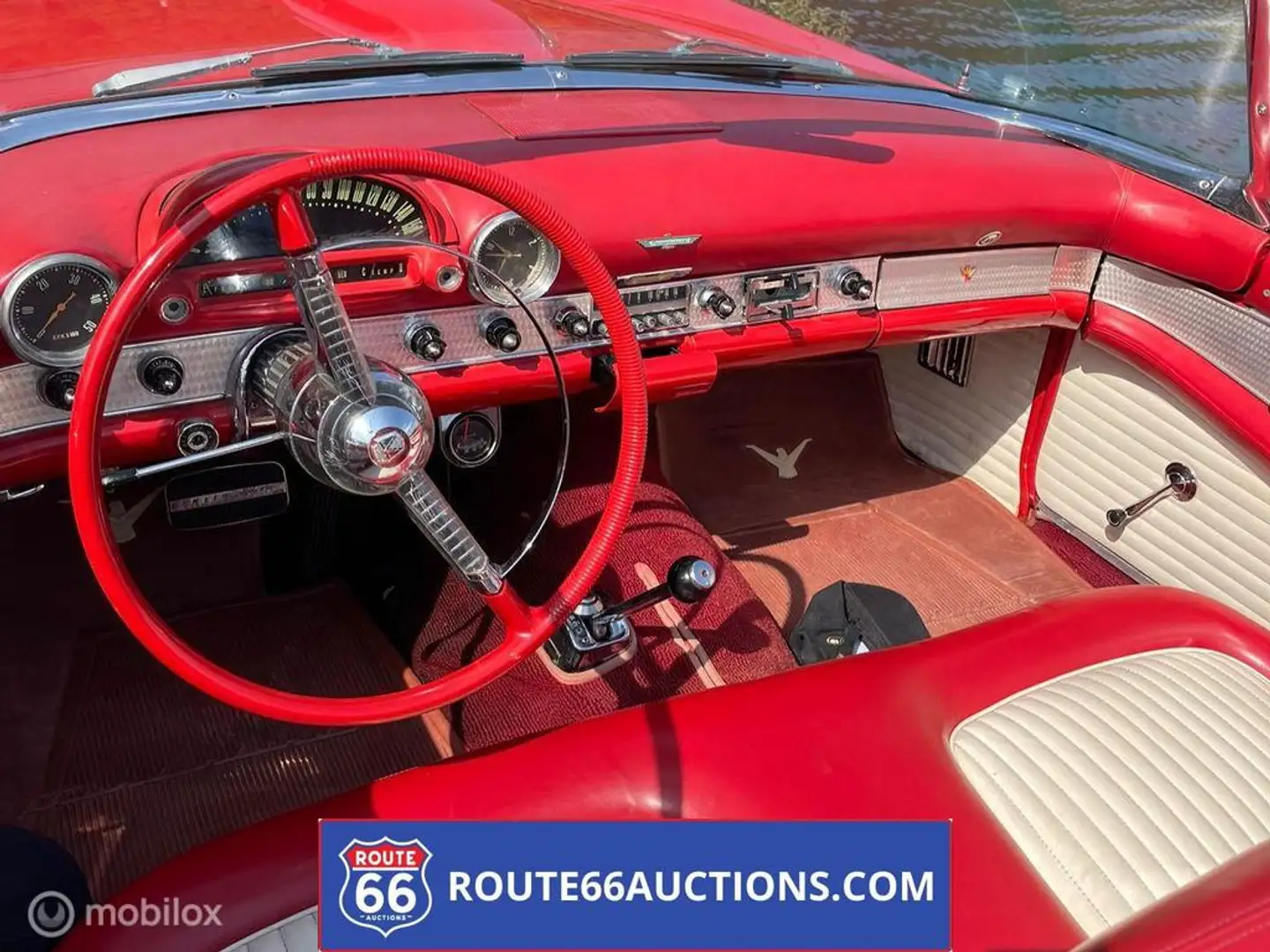 Ford Thunderbird | 1955 | Route 66 Auctions Noir - 2