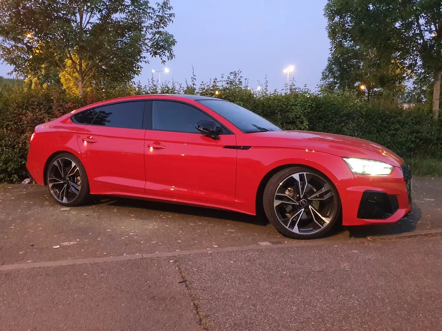 Audi A5 Sportback 35 TFSI S-line Compétition Rood - 2