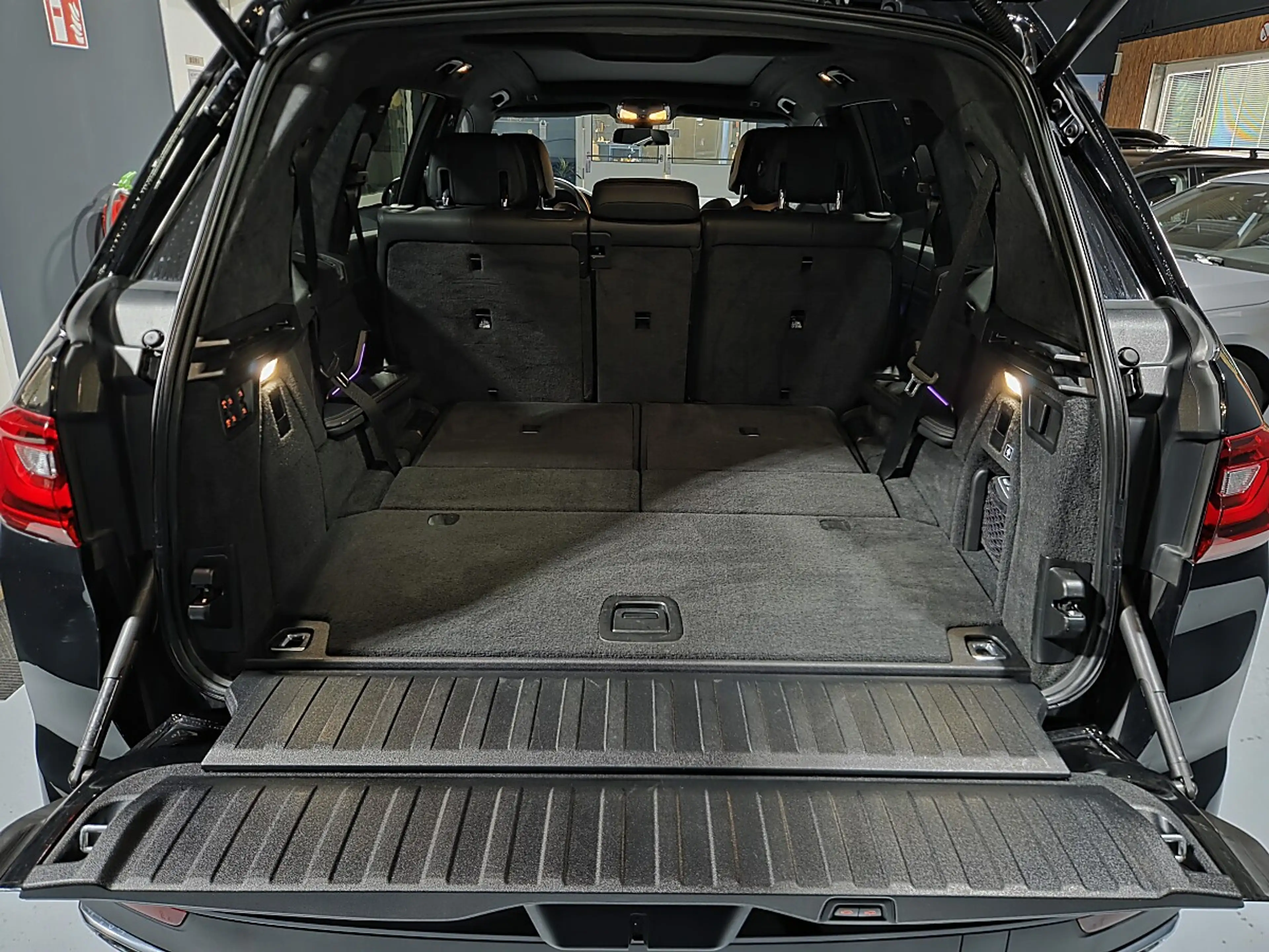 BMW X7 xDrive30d Aut. — photo 23