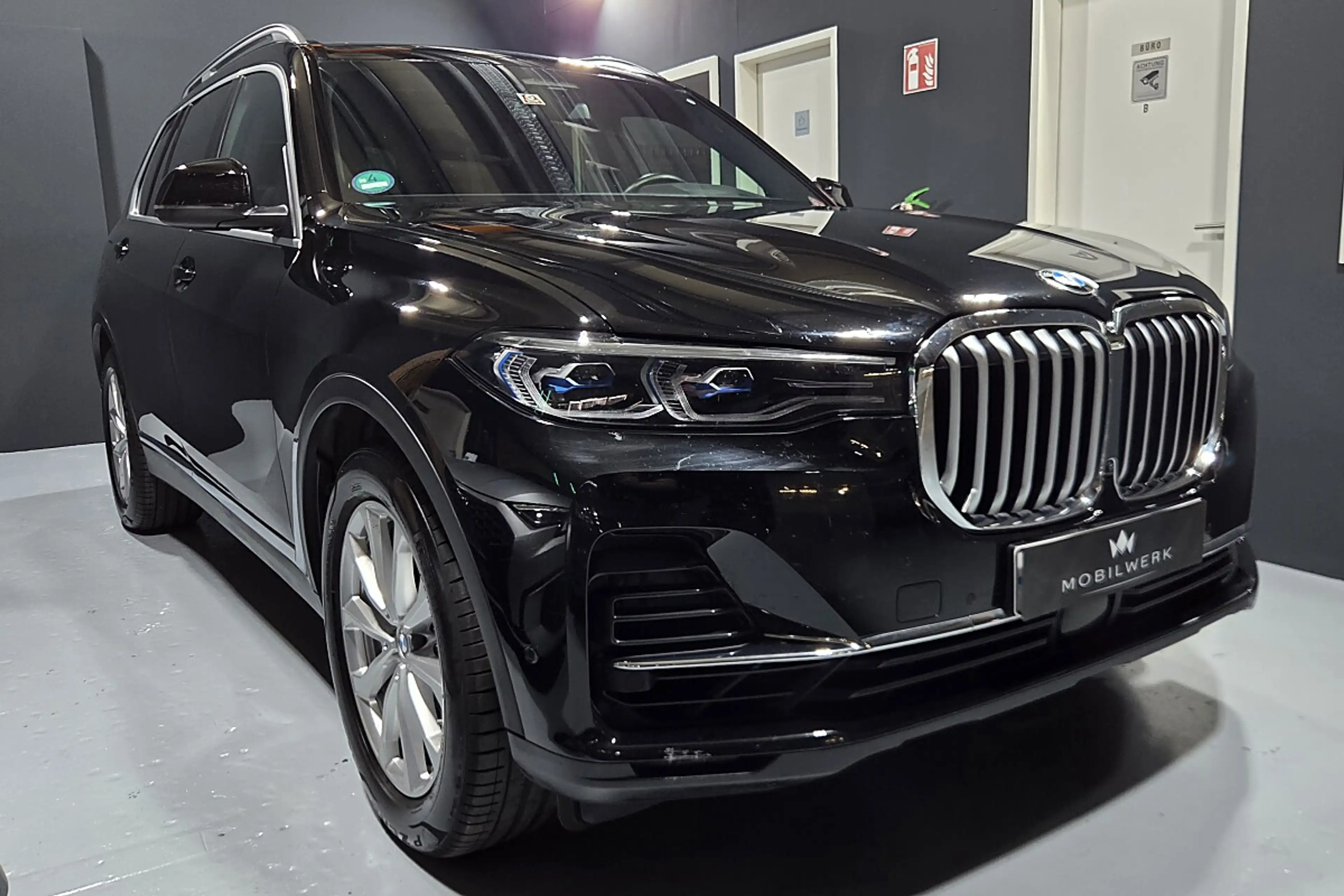 BMW X7 xDrive30d Aut. — photo 3