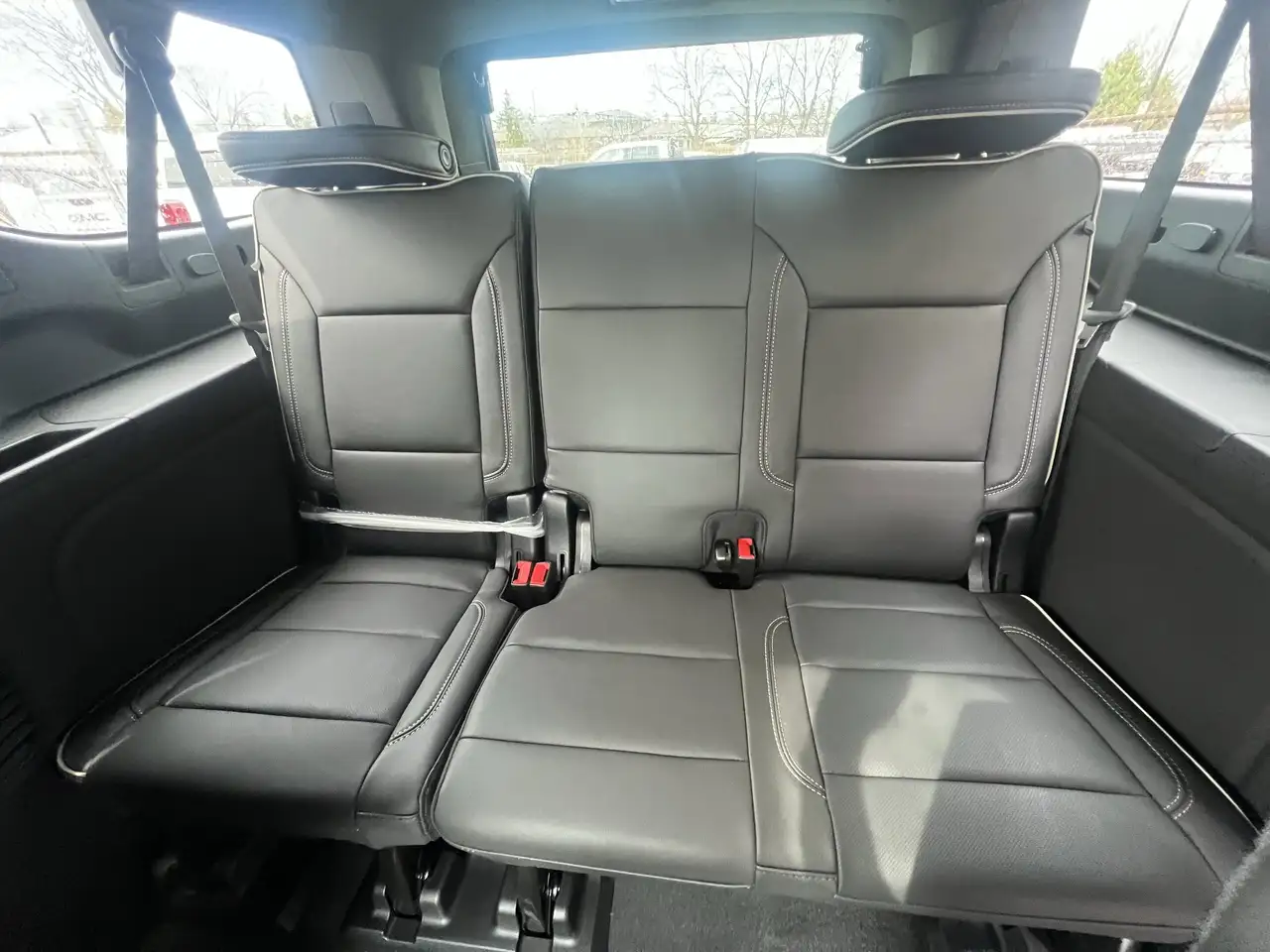 GMC Yukon снимка GMC Yukon