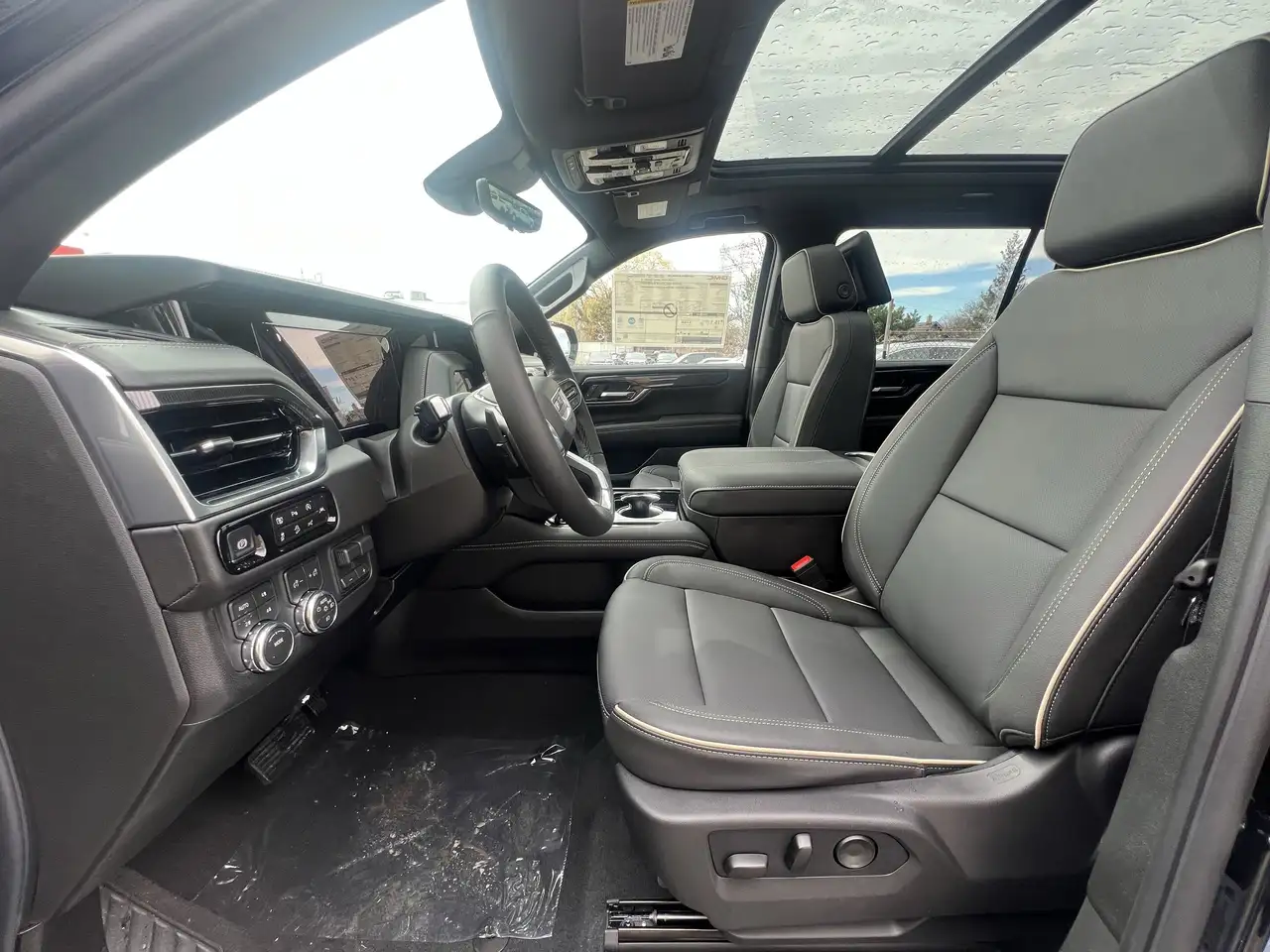 GMC Yukon снимка GMC Yukon