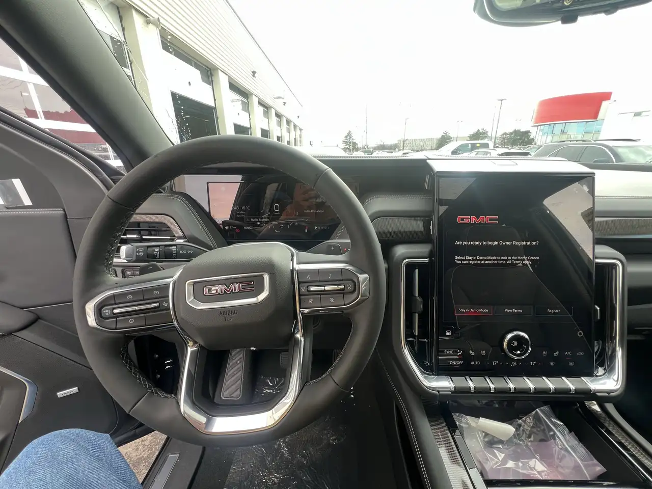 GMC Yukon снимка GMC Yukon