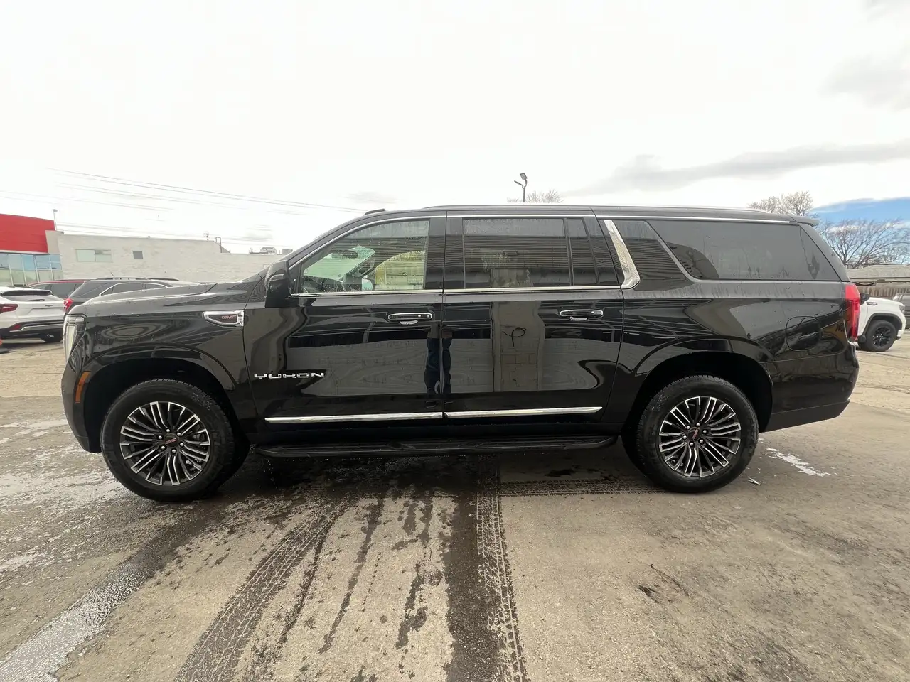 GMC Yukon снимка GMC Yukon