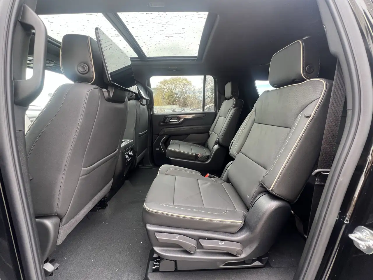 GMC Yukon снимка GMC Yukon