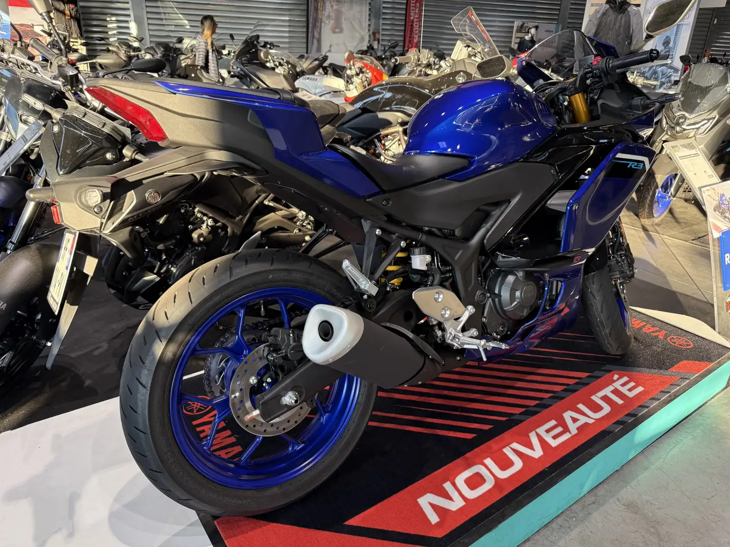 Yamaha YZF-R3 Bleu - 2