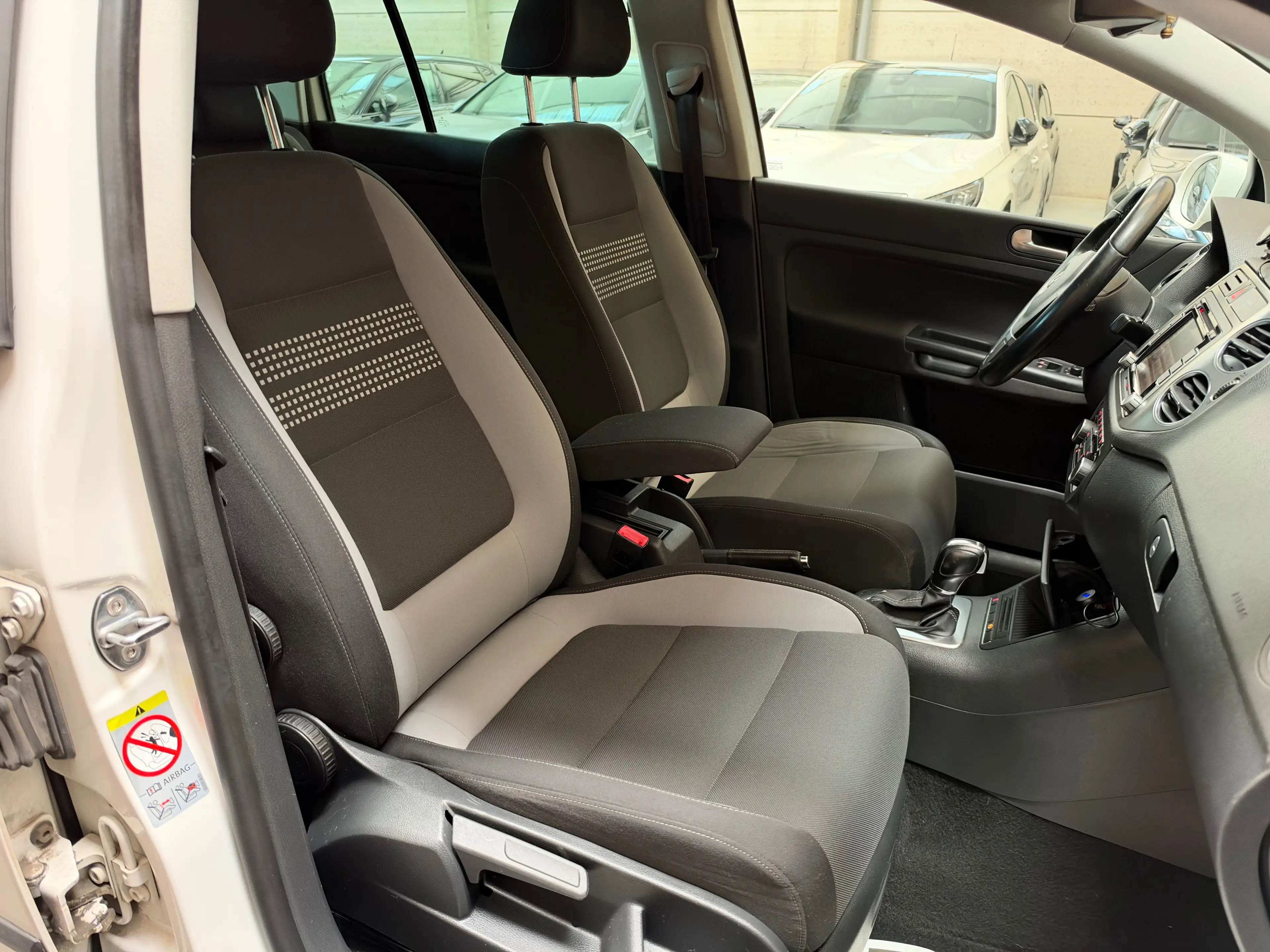 Volkswagen Golf Plus Golf Plus 1.6 CR TDi Highline DPF DSG — photo 8