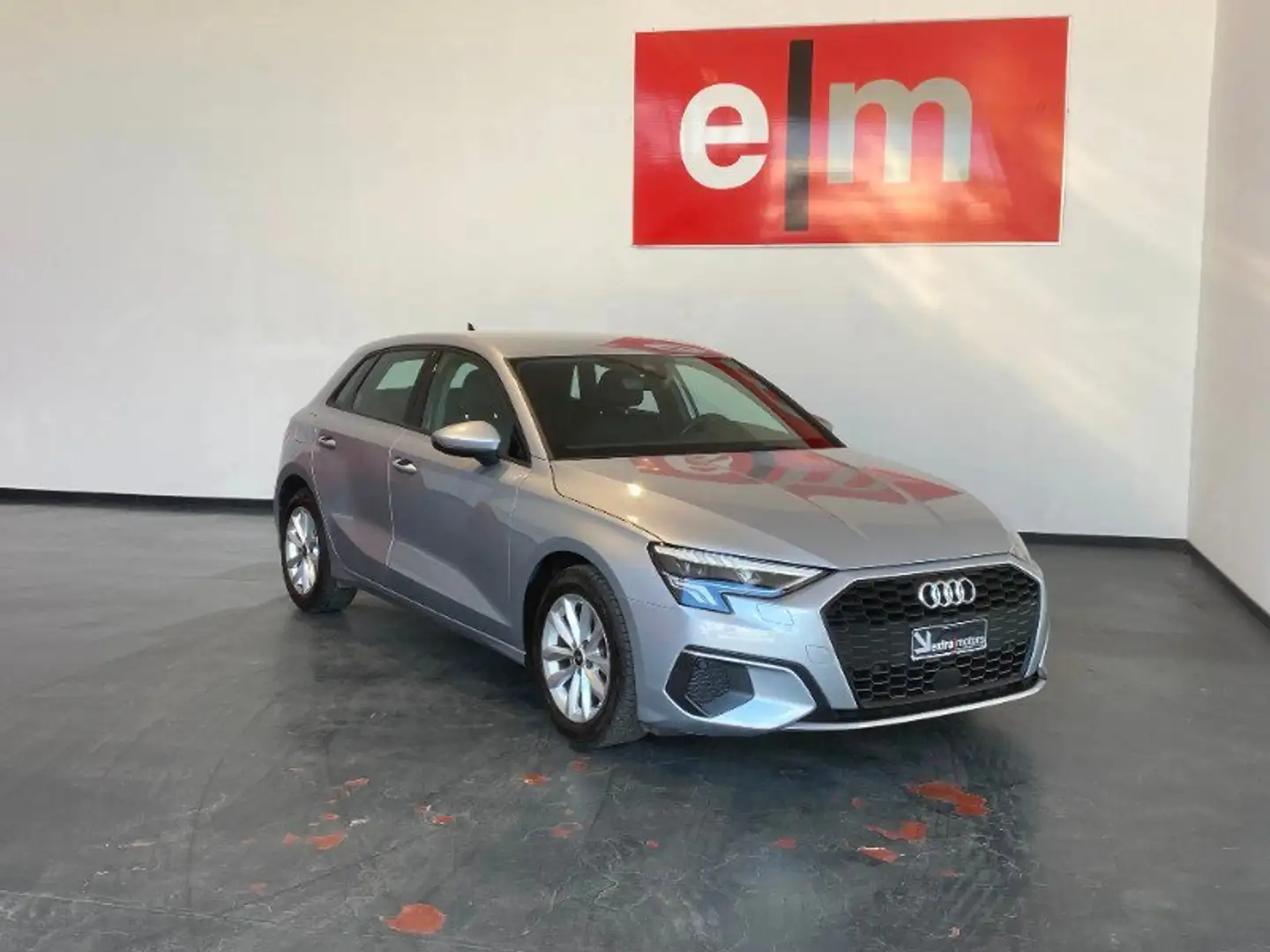 Audi A3 SPB 35 TFSI S TRONIC BUSINESS Argent - 2