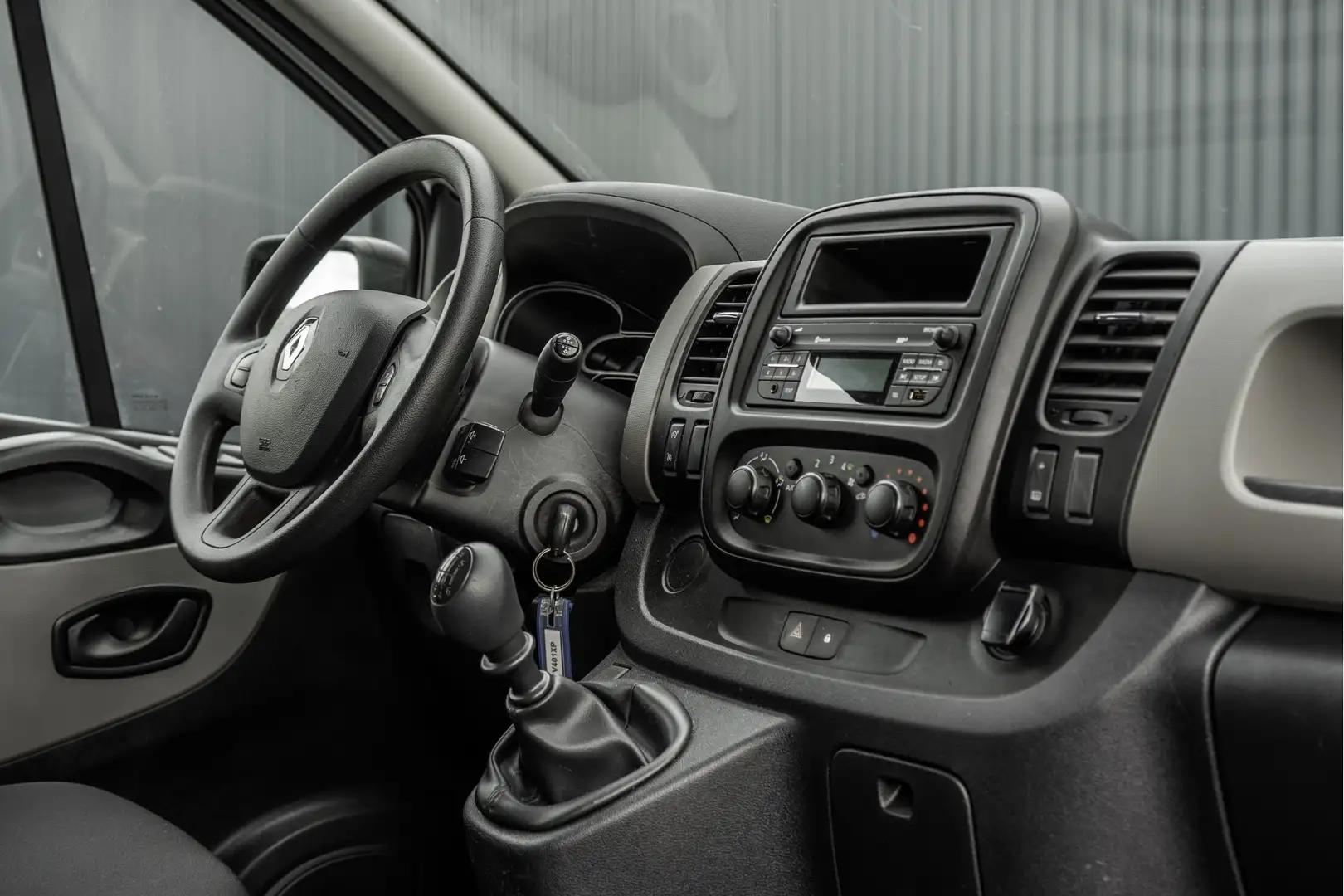 Renault Trafic **1.6 dCi L2H1 | 6-Persoons | Euro 6 | Cruise | Ai Wit - 2