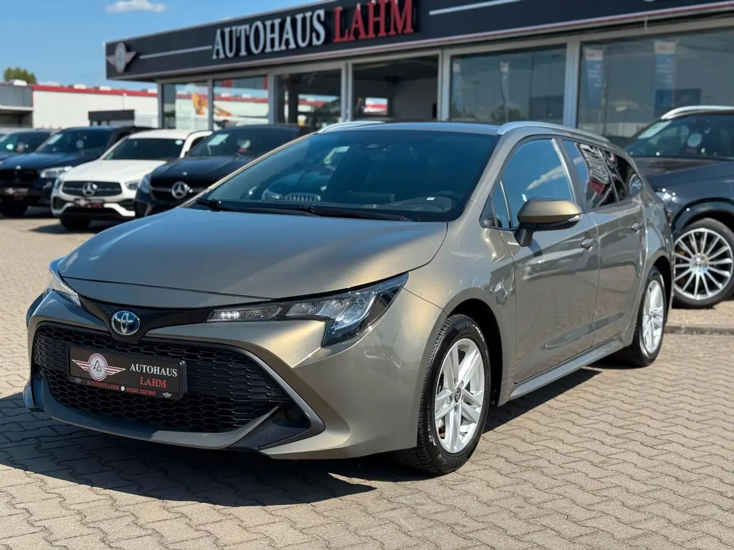 Toyota Corolla Touring Sports Hybrid Business Edition - 2