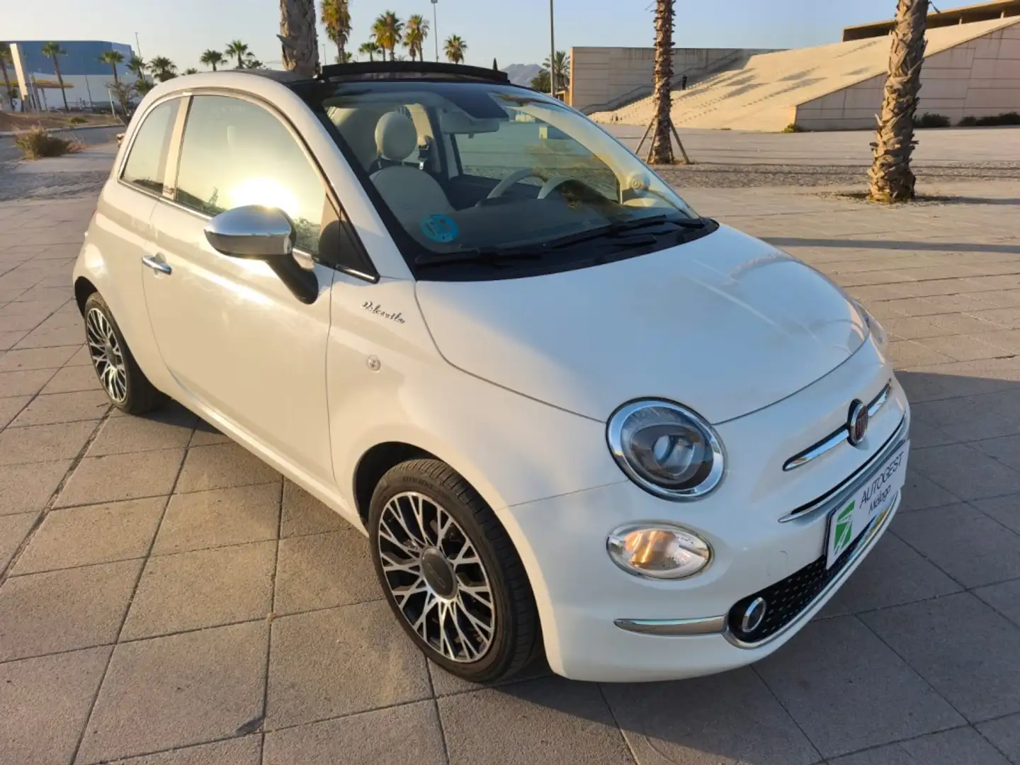 Fiat 500C 1.0 Hybrid Dolcevita SS 52kW Blanco - 2