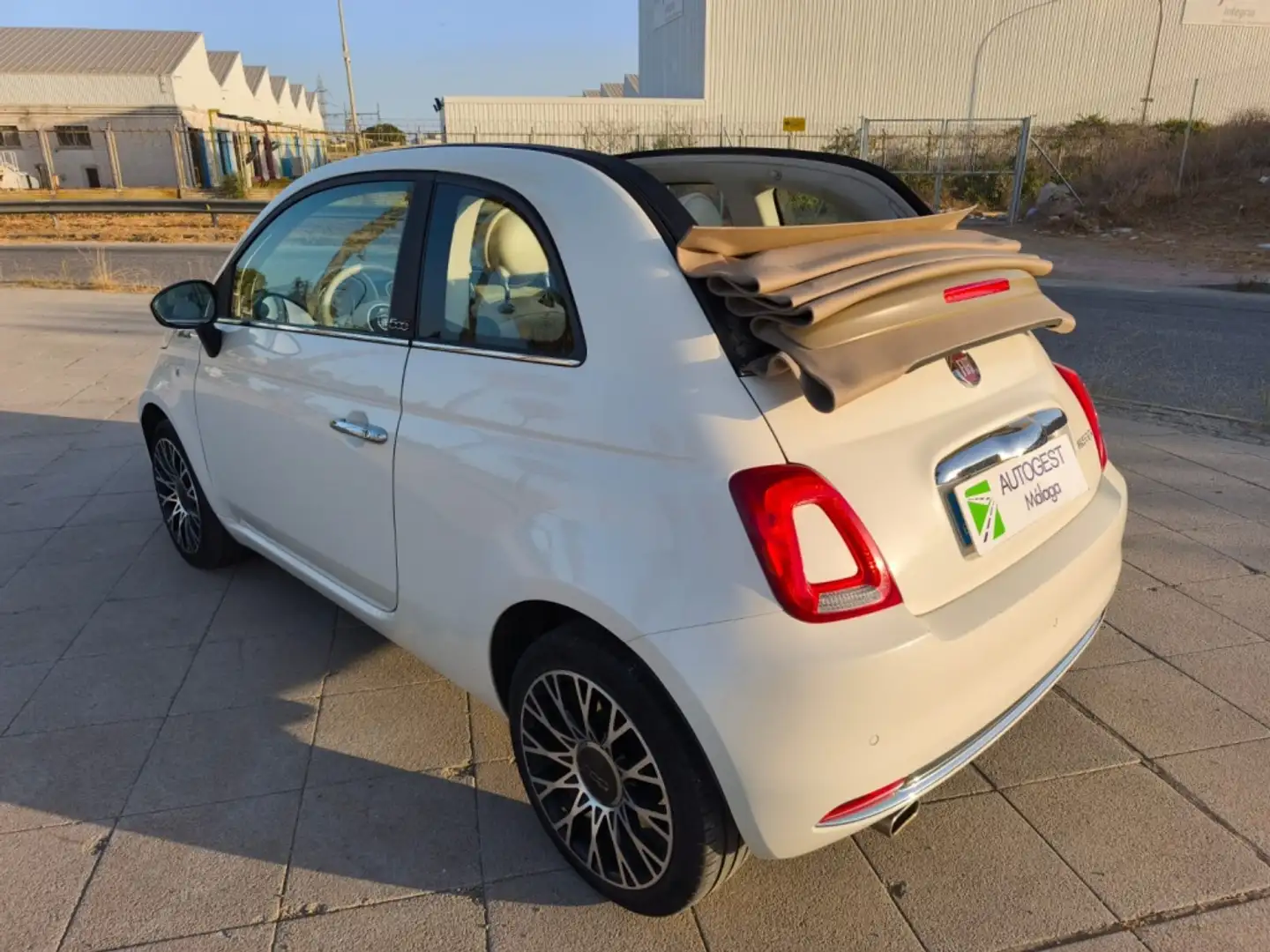 Fiat 500C 1.0 Hybrid Dolcevita SS 52kW Blanco - 1