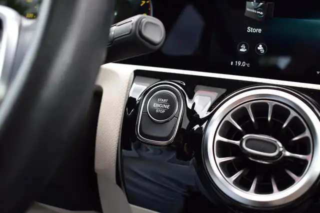 Mercedes-Benz A-Class view 28