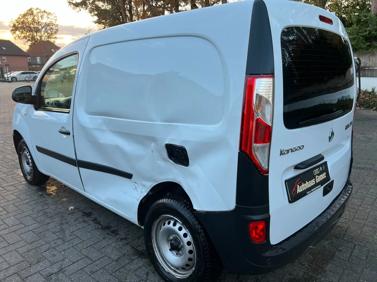 Renault Kangoo Rapid Extra Navi SHZ Klima PDC Weiß - 2