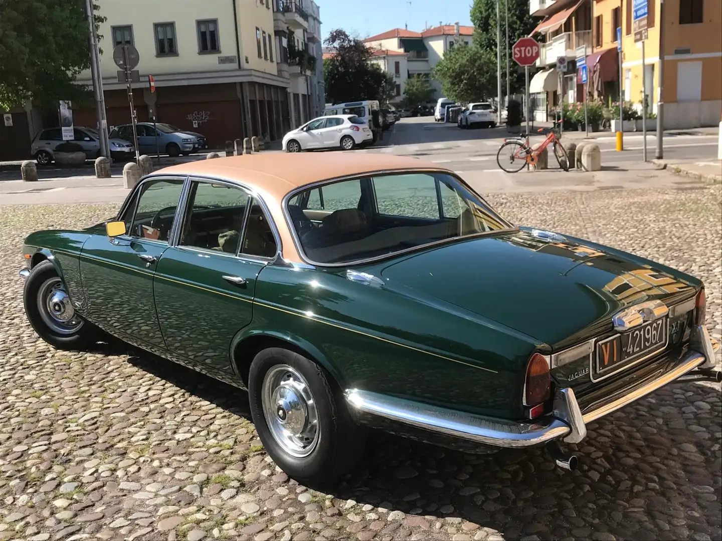 Jaguar XJ6 4.2 Зелений - 2