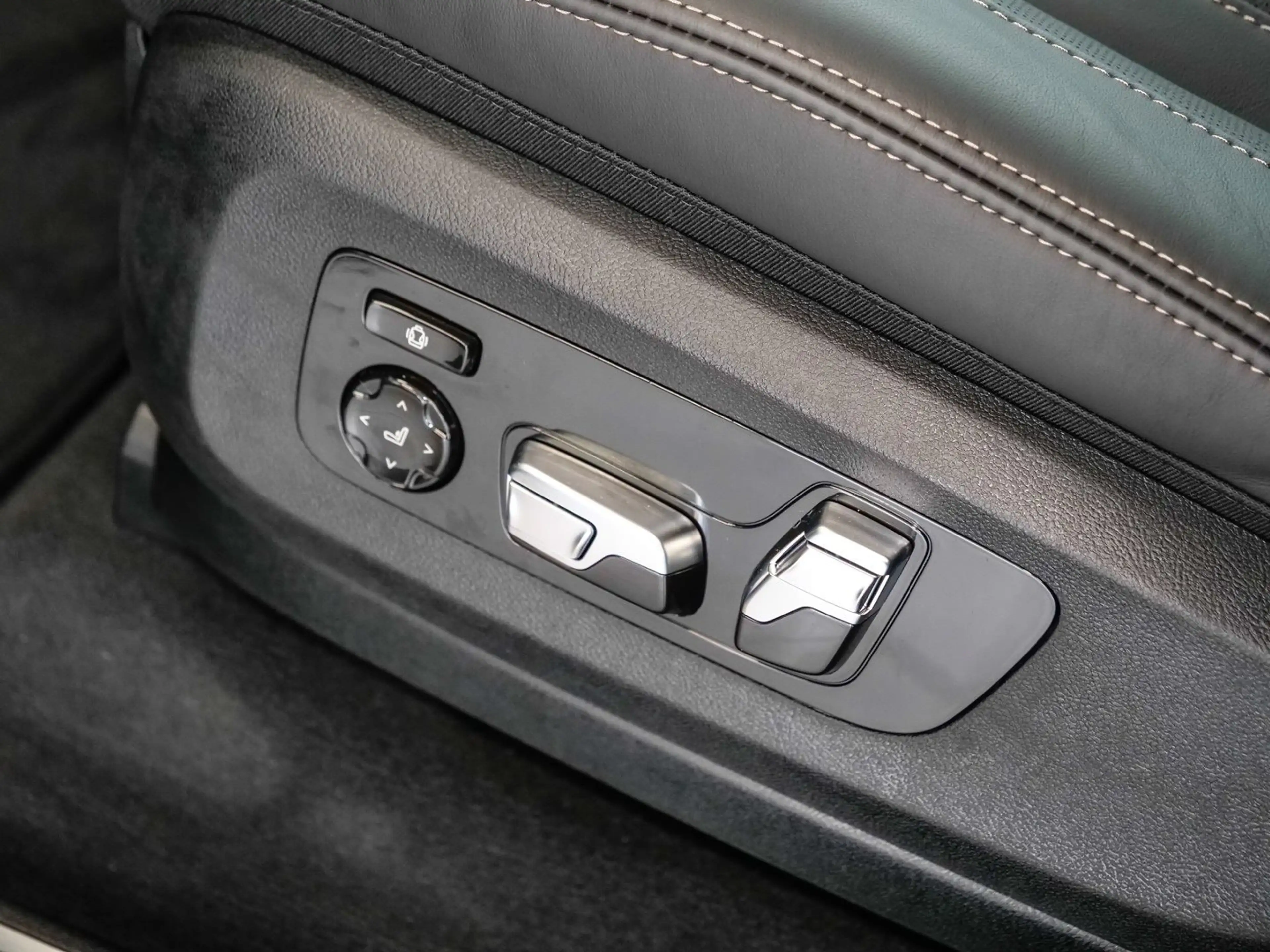 BMW X5 xDrive30d M Sport Pro PANO CARBON Soft-close — photo 22