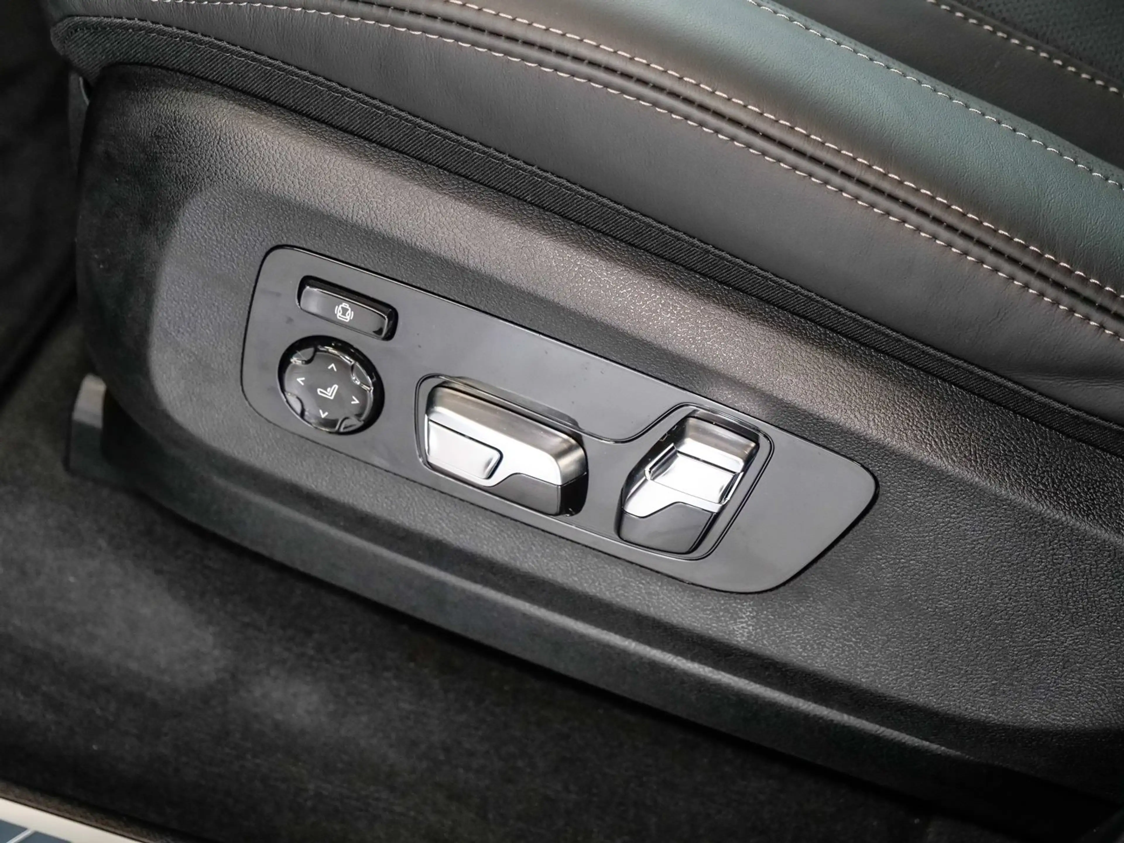 BMW X5 xDrive30d M Sport Pro PANO CARBON Soft-close — photo 19