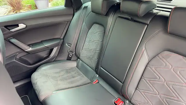 Seat Leon view 9