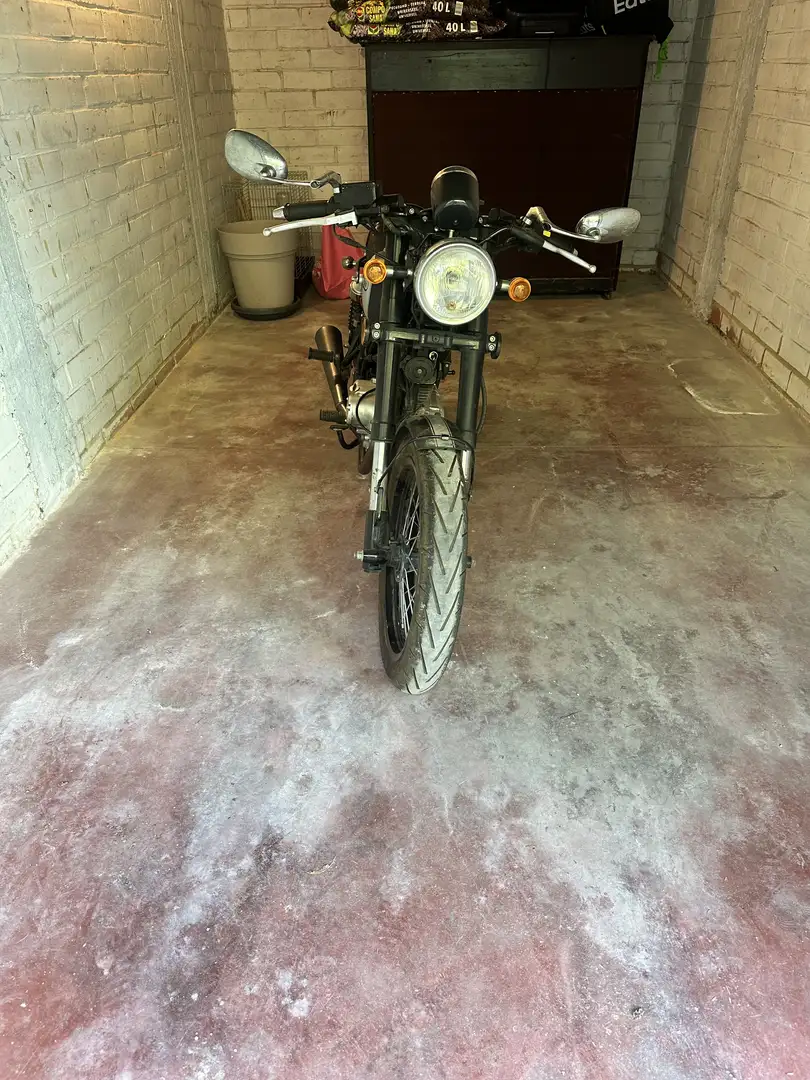 Mash Café Racer - 1