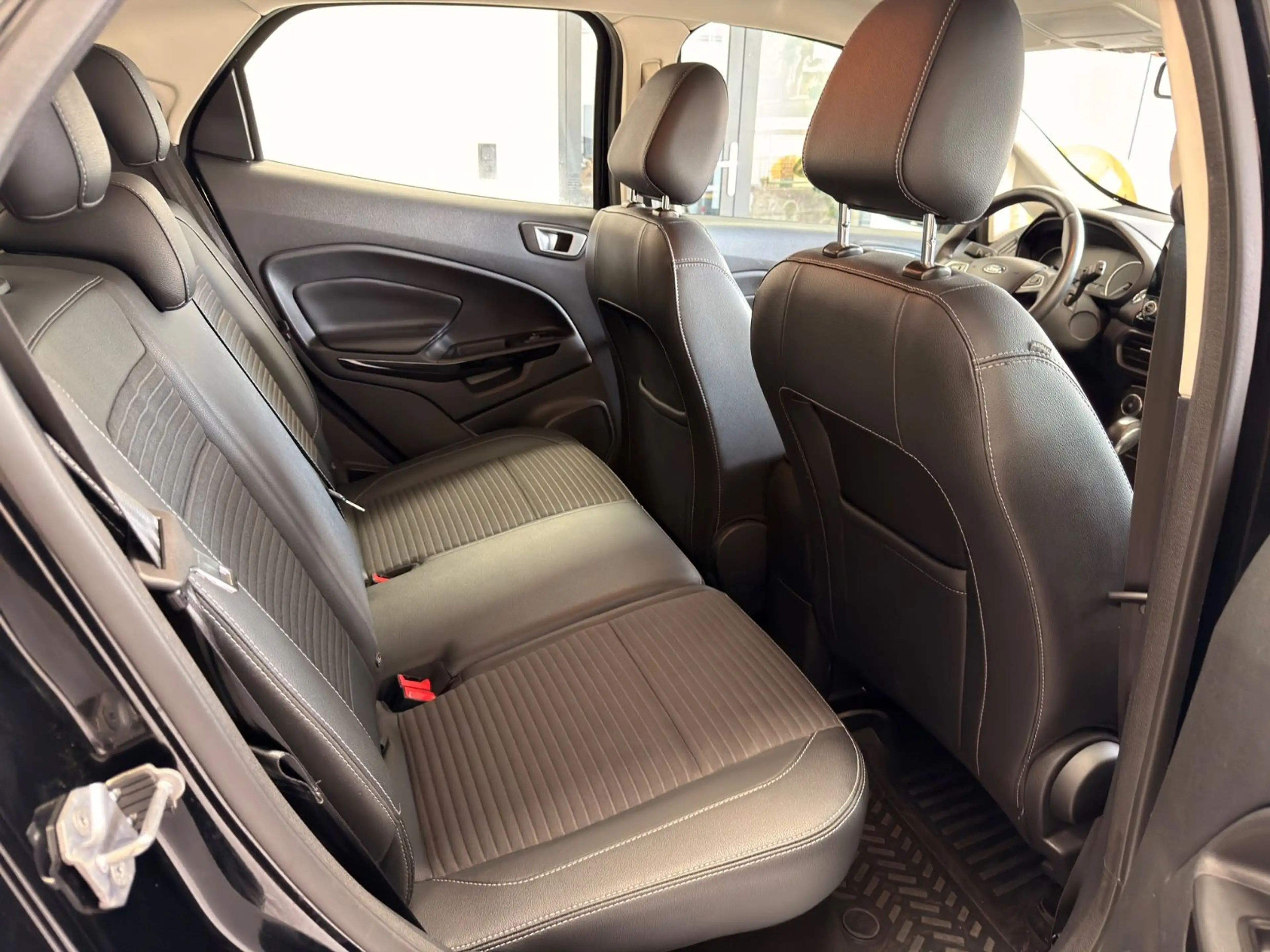 Ford EcoSport /Trend Automatik/Automatik — photo 13