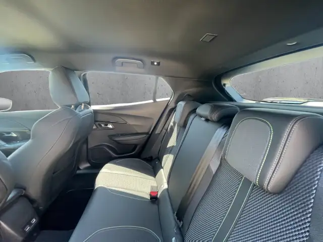 Peugeot 2008 view 8